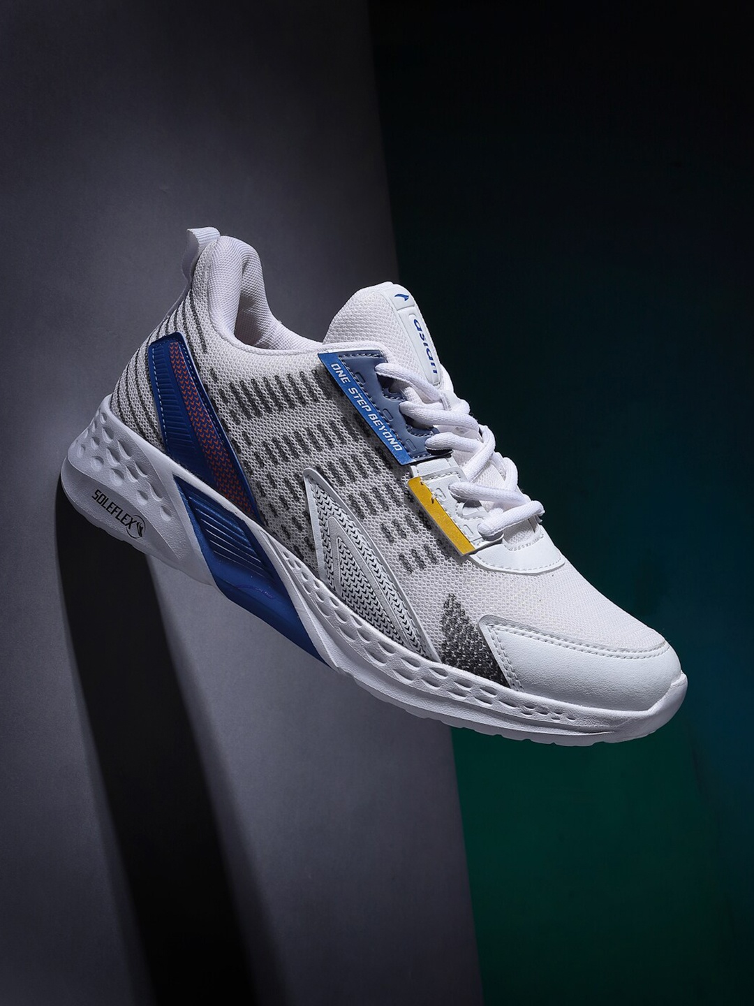 

ASIAN Men White Mesh Running Non-Marking Shoes