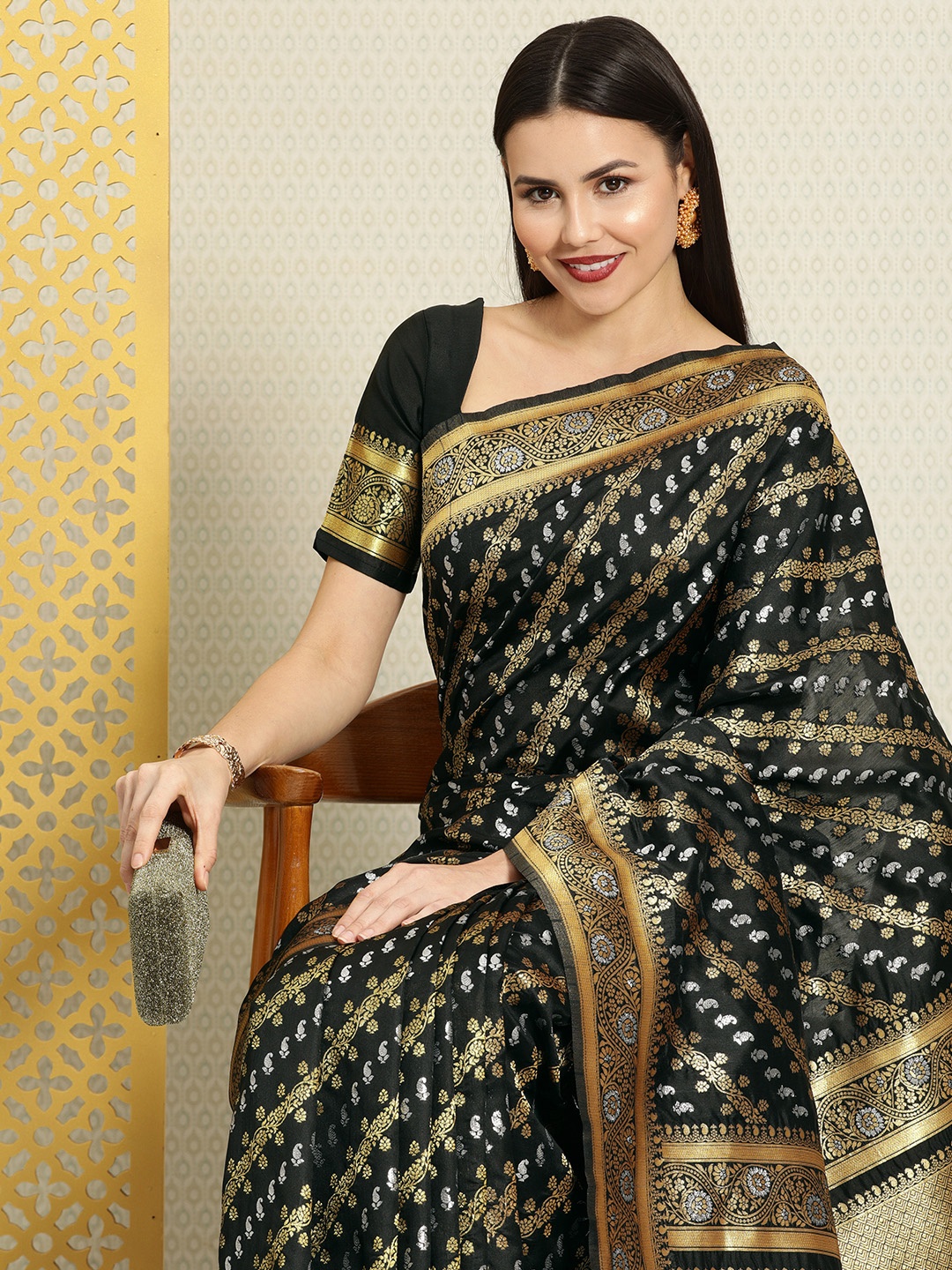 

House of Pataudi Black & Golden Ethnic Motif Zari Silk Blend Banarasi Saree