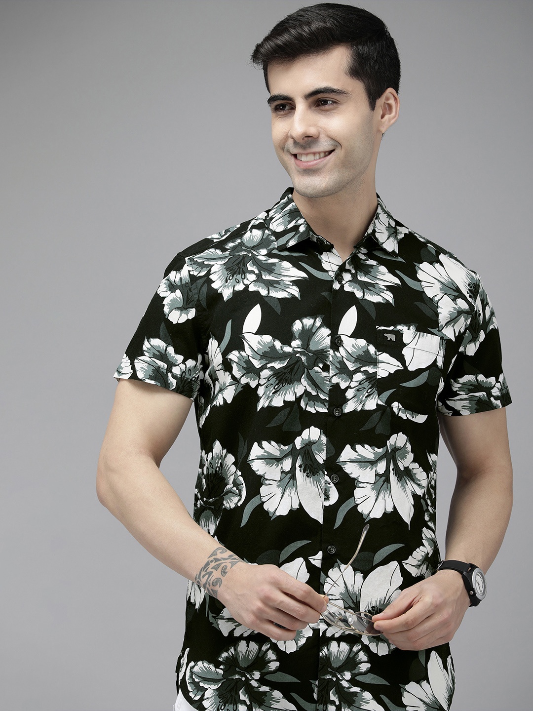 

THE BEAR HOUSE Men Black Slim Fit Floral Printed Cotton Casual Shirt