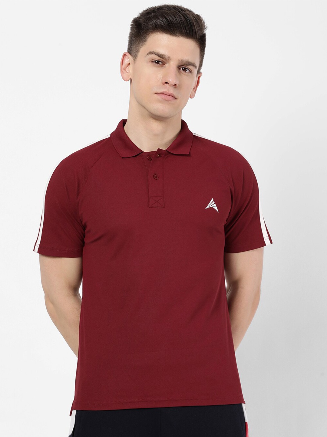

R&B Men Maroon High Neck T-shirt