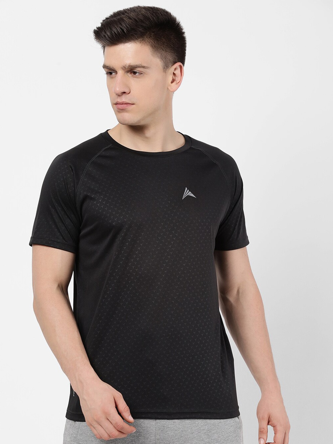

R&B Men Black Printed Casual T-shirt