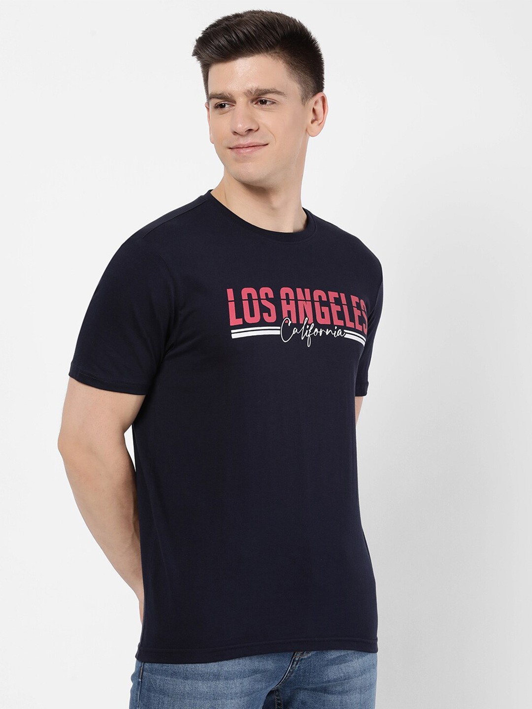 

R&B Men Navy Blue & Red Typography T-shirt