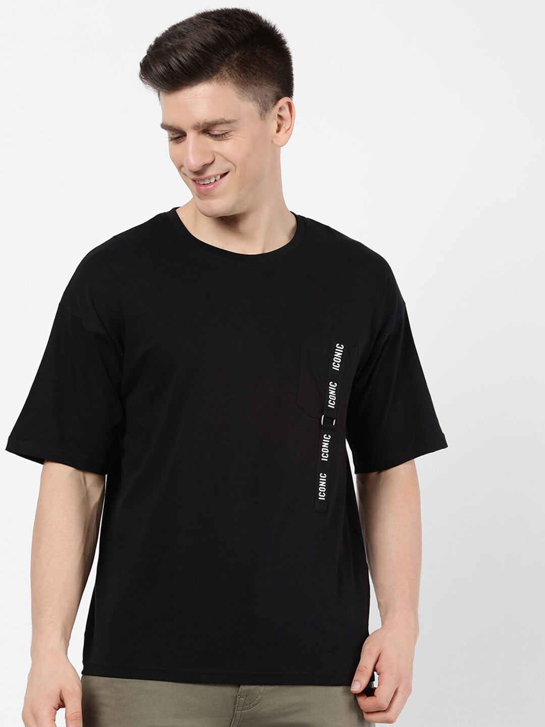 

R&B Men Black Drop-Shoulder Sleeves T-shirt