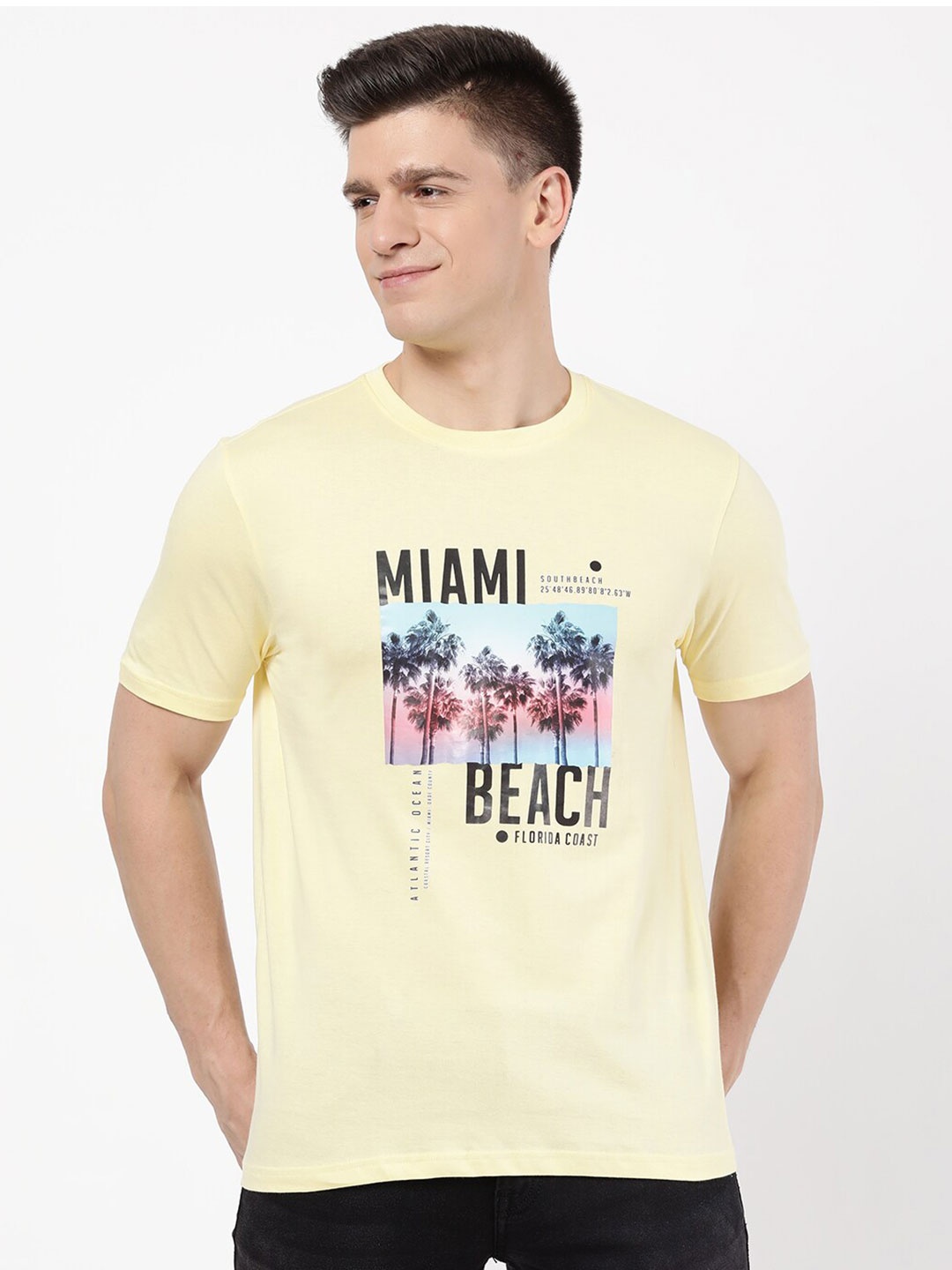 

R&B Men Yellow Typography Printed T-shirt