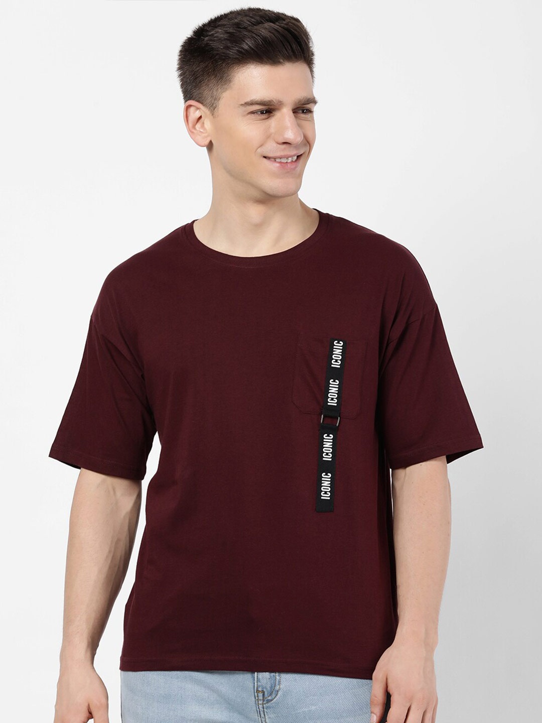 

R&B Men Maroon Typography T-shirt