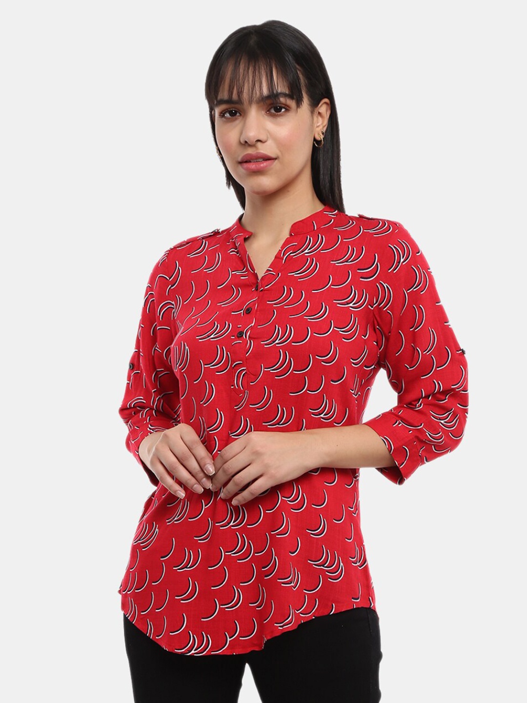 

V-Mart Women Red Geometric Print Mandarin Collar Top