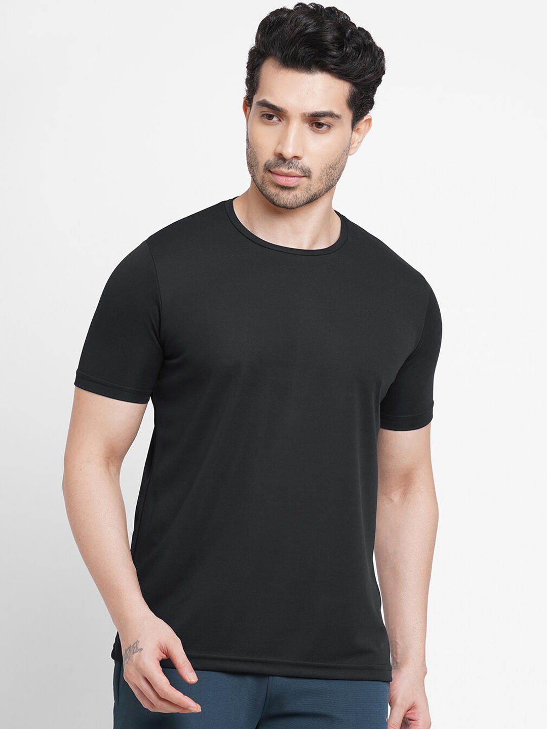 

Sweet Dreams Men Black Solid Cotton Lounge Tshirts