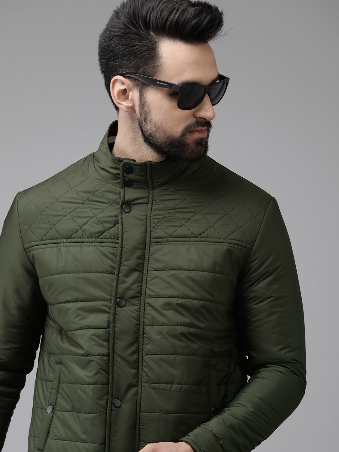 

Arrow Men Green Solid Padded Jacket With Quilted Detail