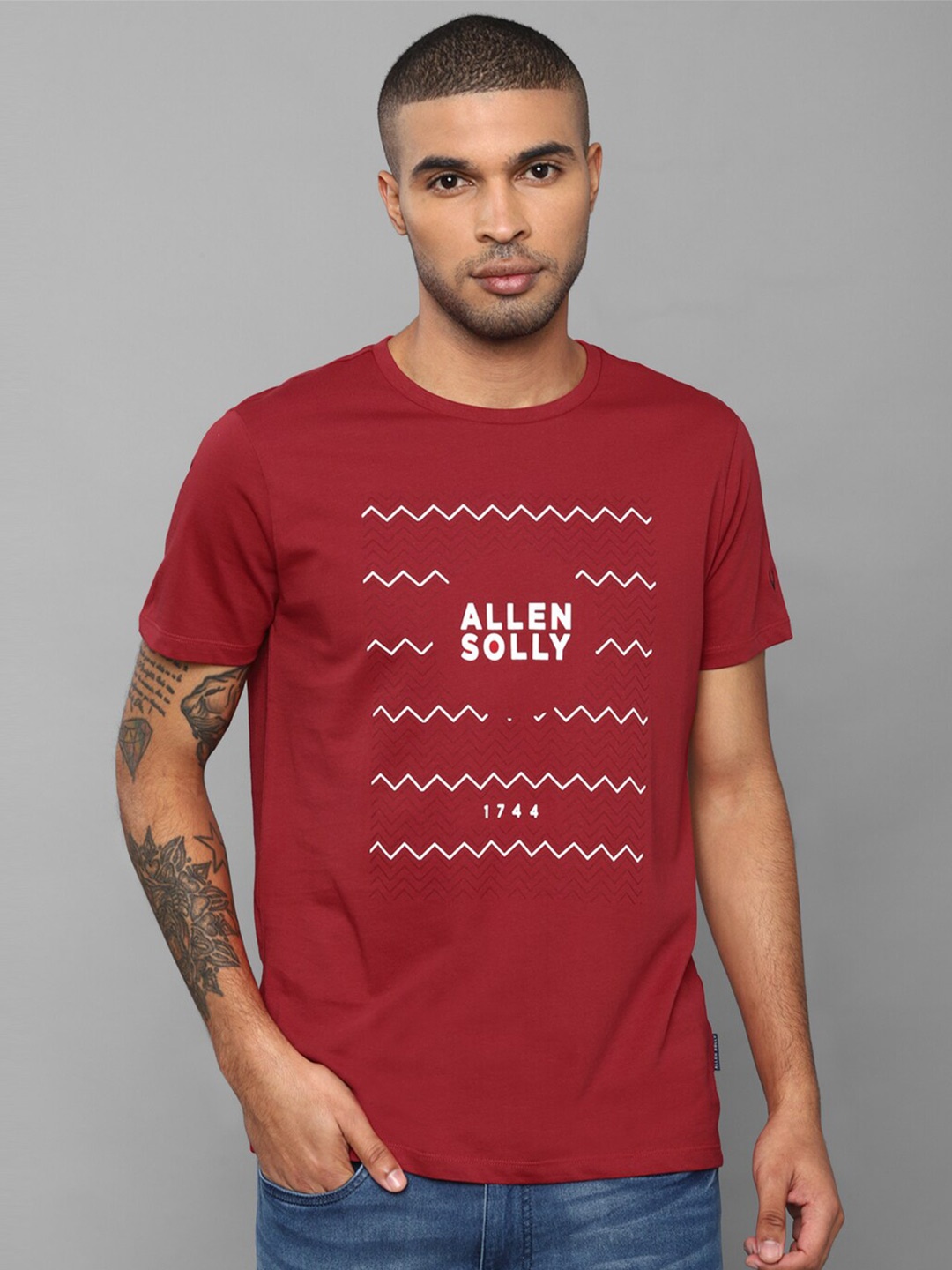 

Allen Solly Men Maroon Typography Printed T-shirt
