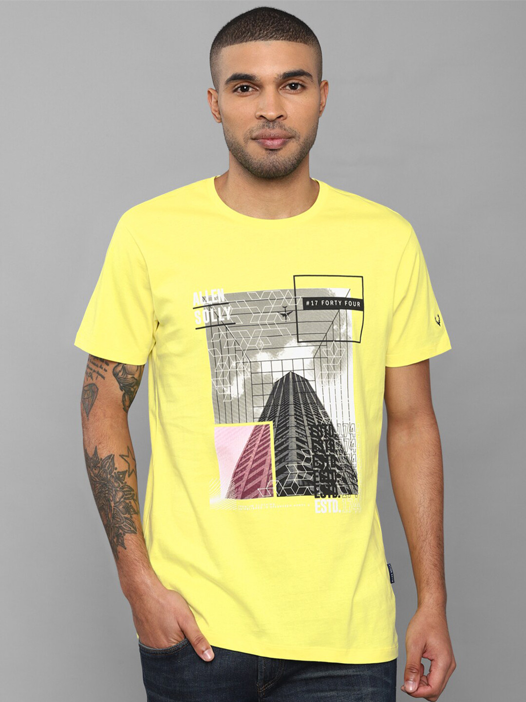 

Allen Solly Men Yellow Printed Slim Fit T-shirt