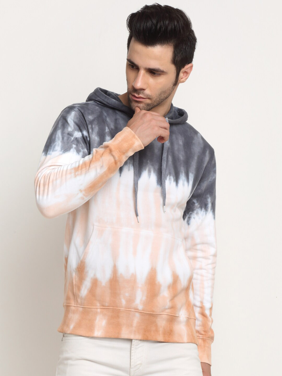 

Ennoble Men Grey Printed Hooded Sweatshirt