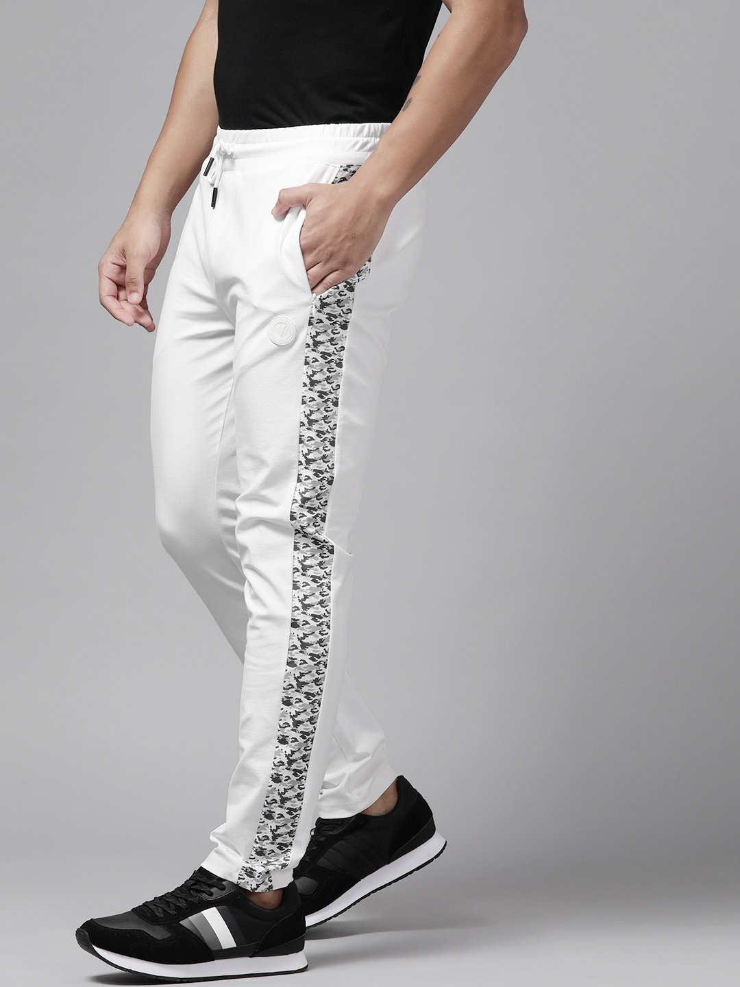 

Van Heusen Flex Men White Mid-Rise Drawstring Joggers