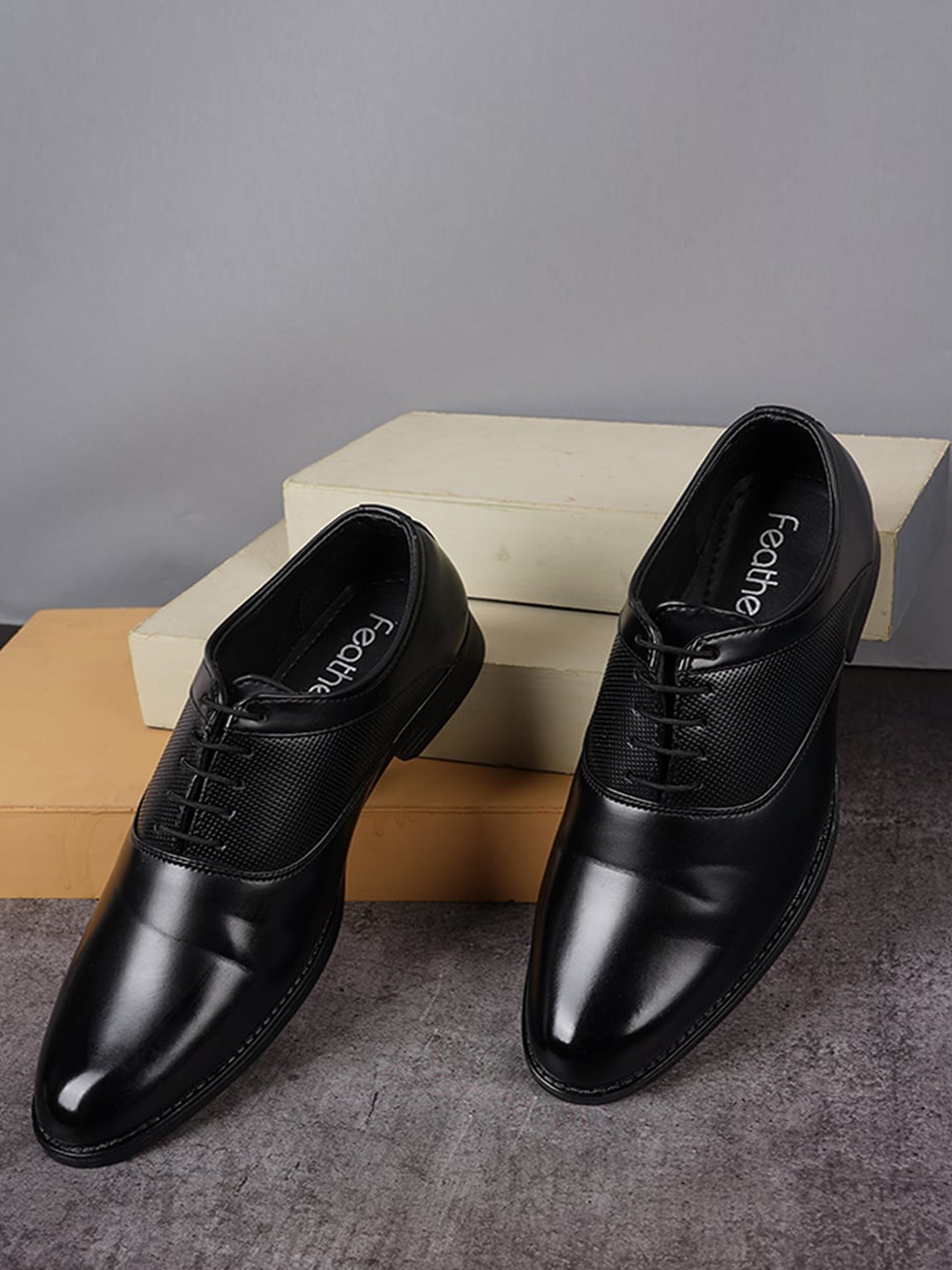 

Style Shoes Men Black Solid Formal Derbys