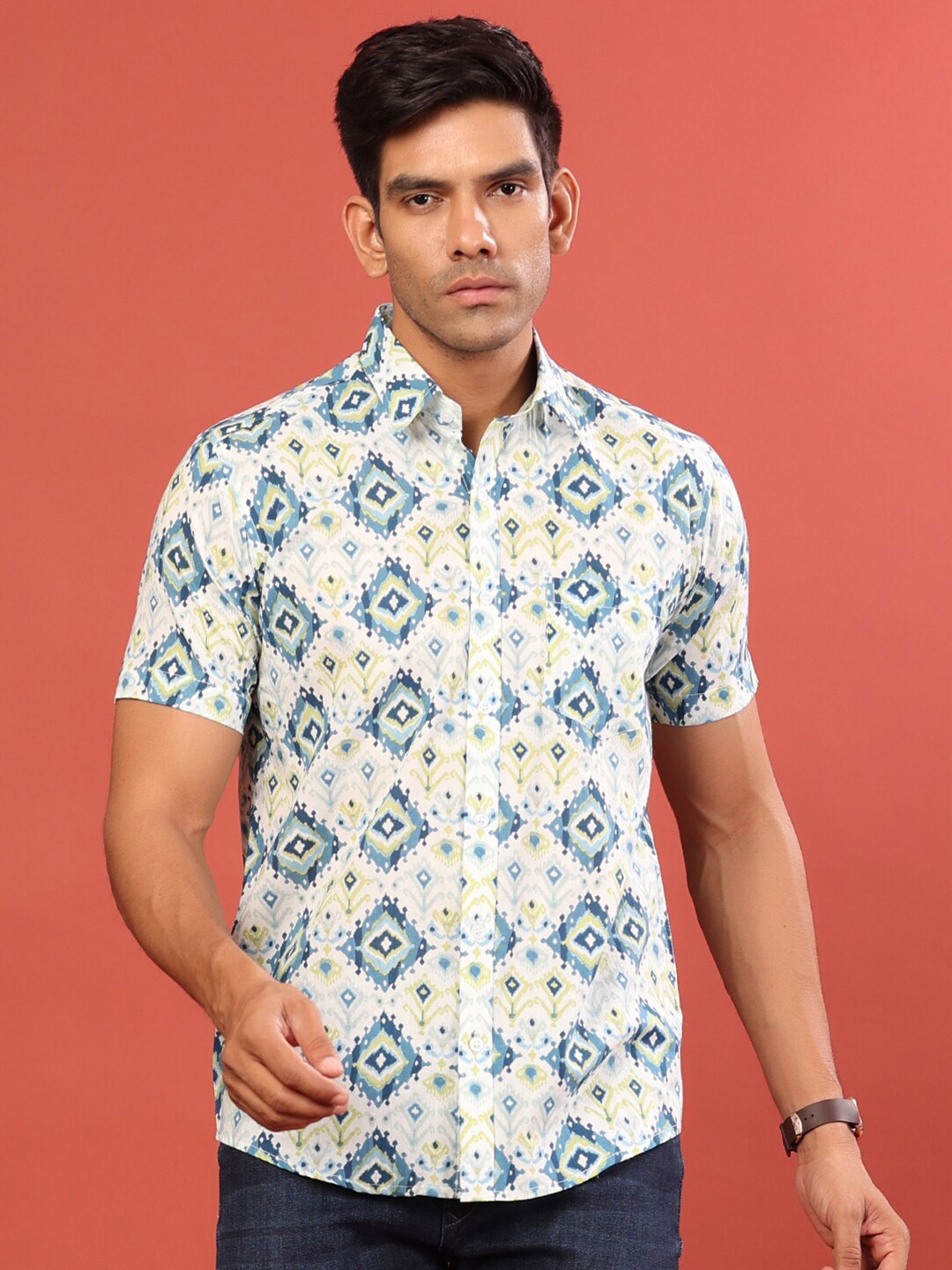 

Tistabene Men Blue Comfort Printed Casual Shirt