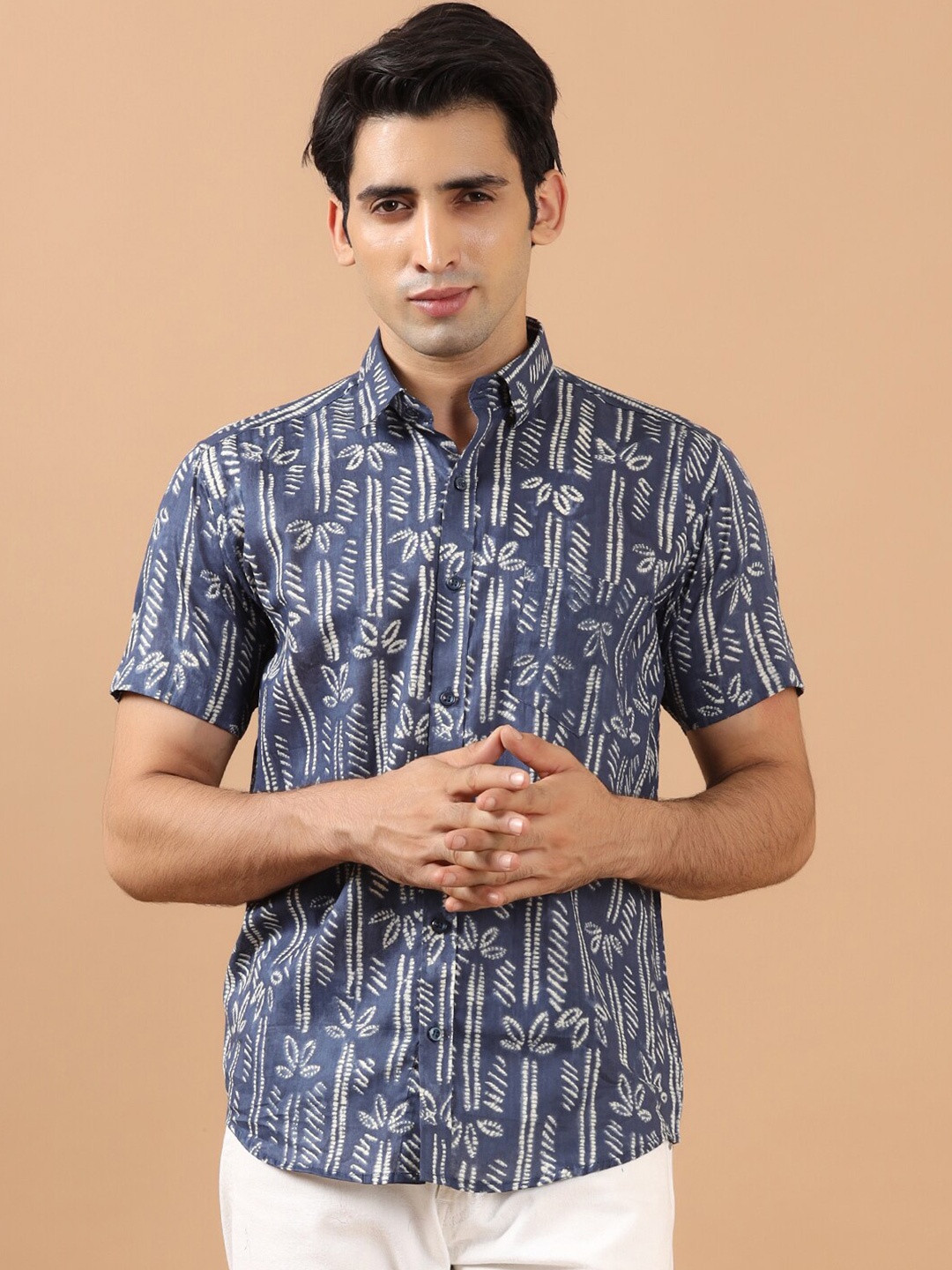 

Tistabene Men Blue Comfort Printed Casual Shirt