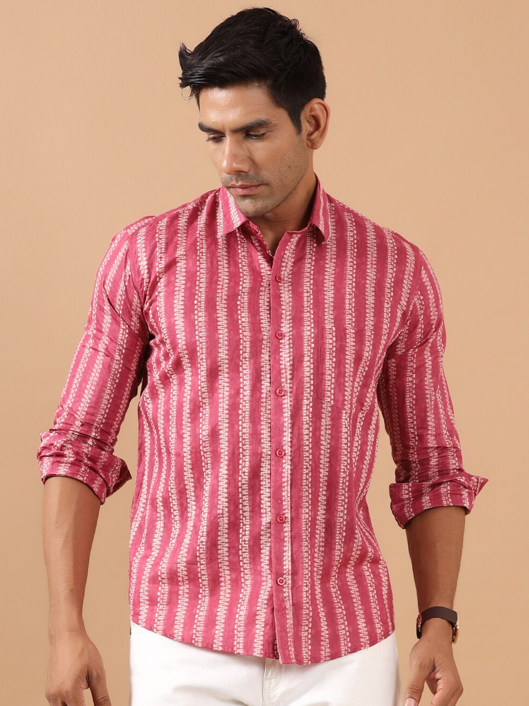 

Tistabene Men Fuchsia Comfort Striped Casual Shirt