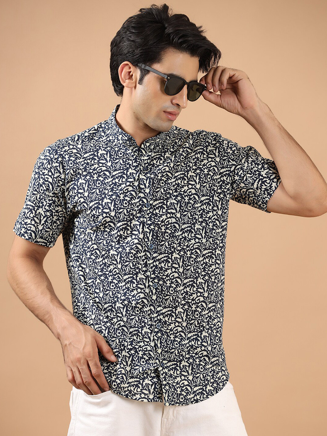 

Tistabene Men Blue Comfort Floral Printed Casual Shirt