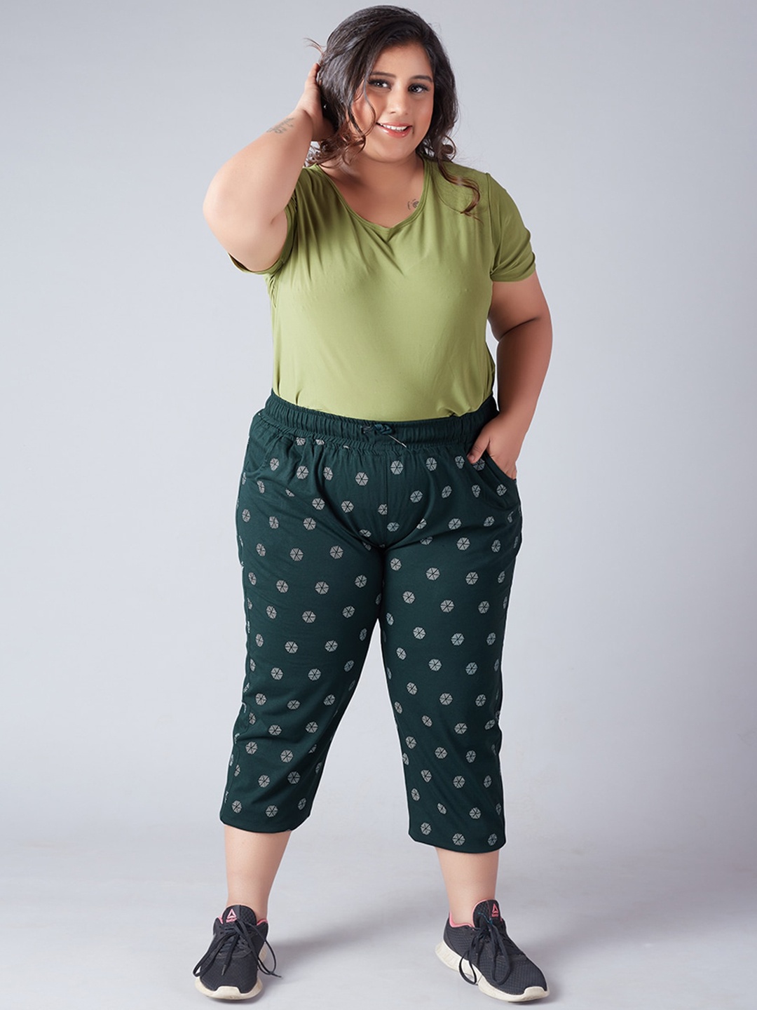 

CUPID Women Bottle Green Capris