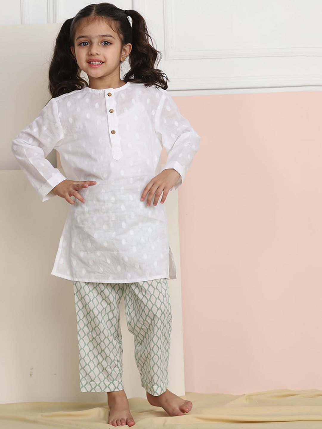 

Biglilpeople Kids White Kurta with Trousers