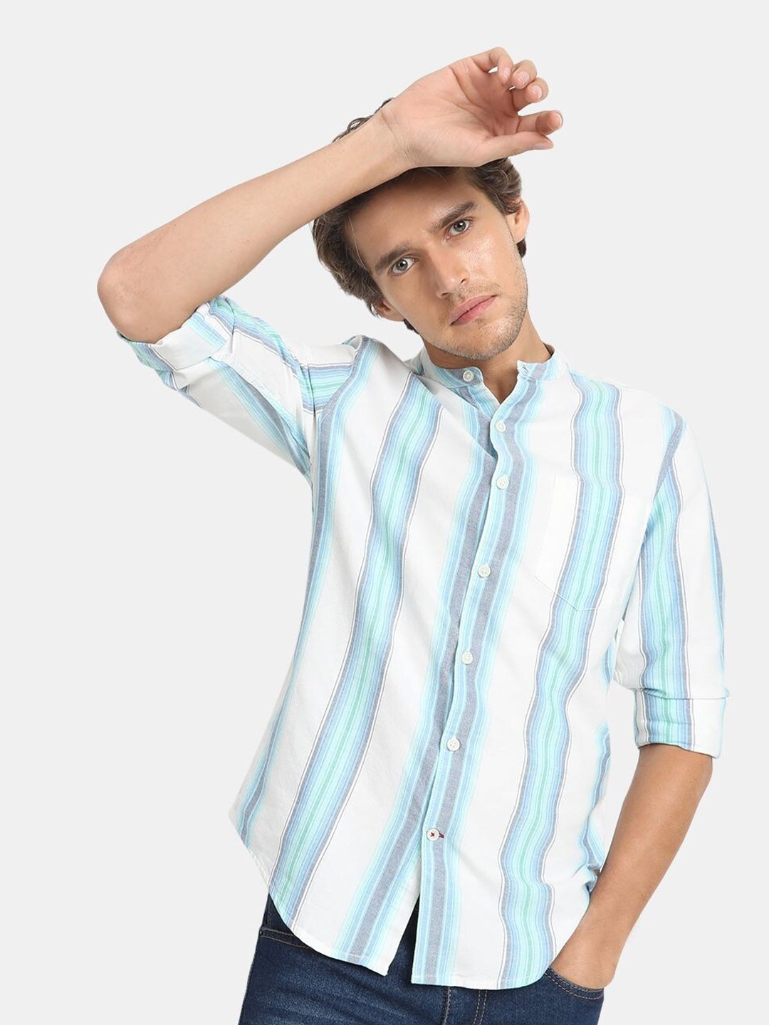 

VASTRADO Men Blue & White Striped Casual Shirt