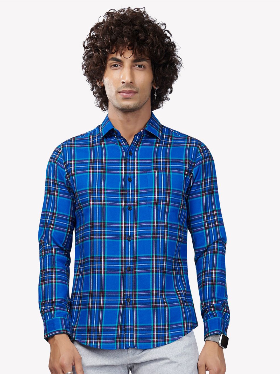 

VASTRADO Men Blue Checked Casual Shirt