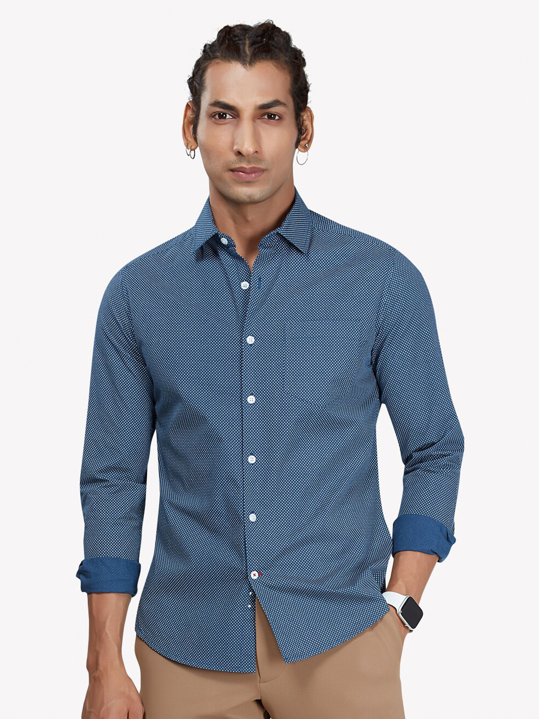 

VASTRADO Men Blue Micro Checks Checked Casual Shirt