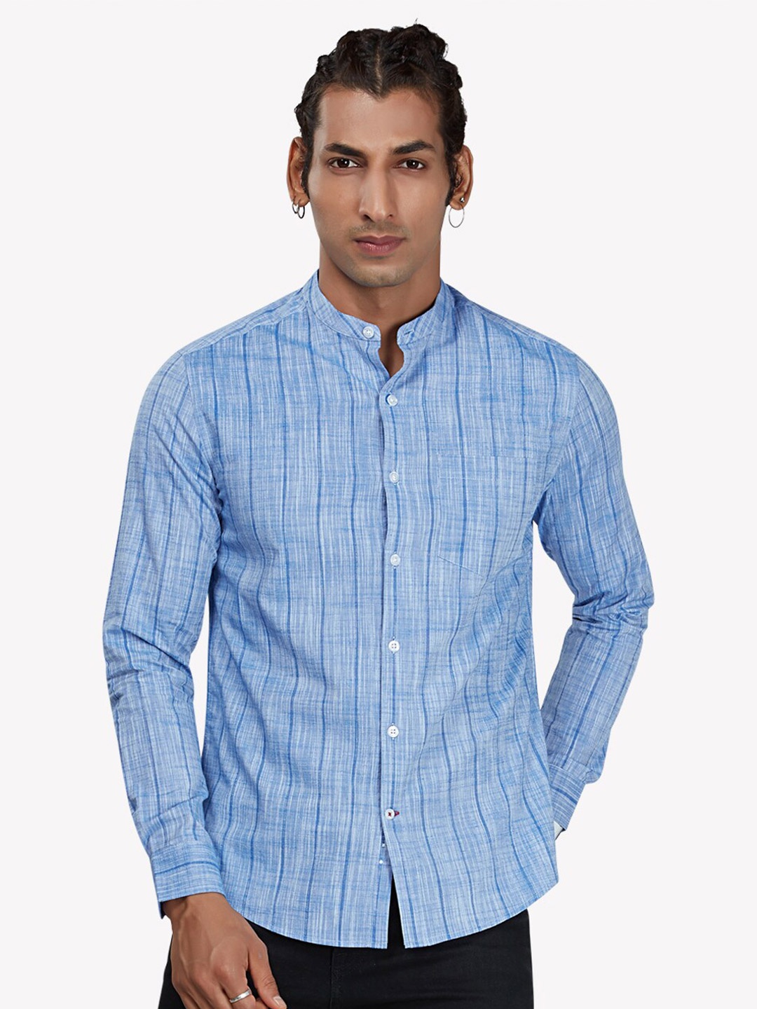 

VASTRADO Men Blue Striped Casual Shirt