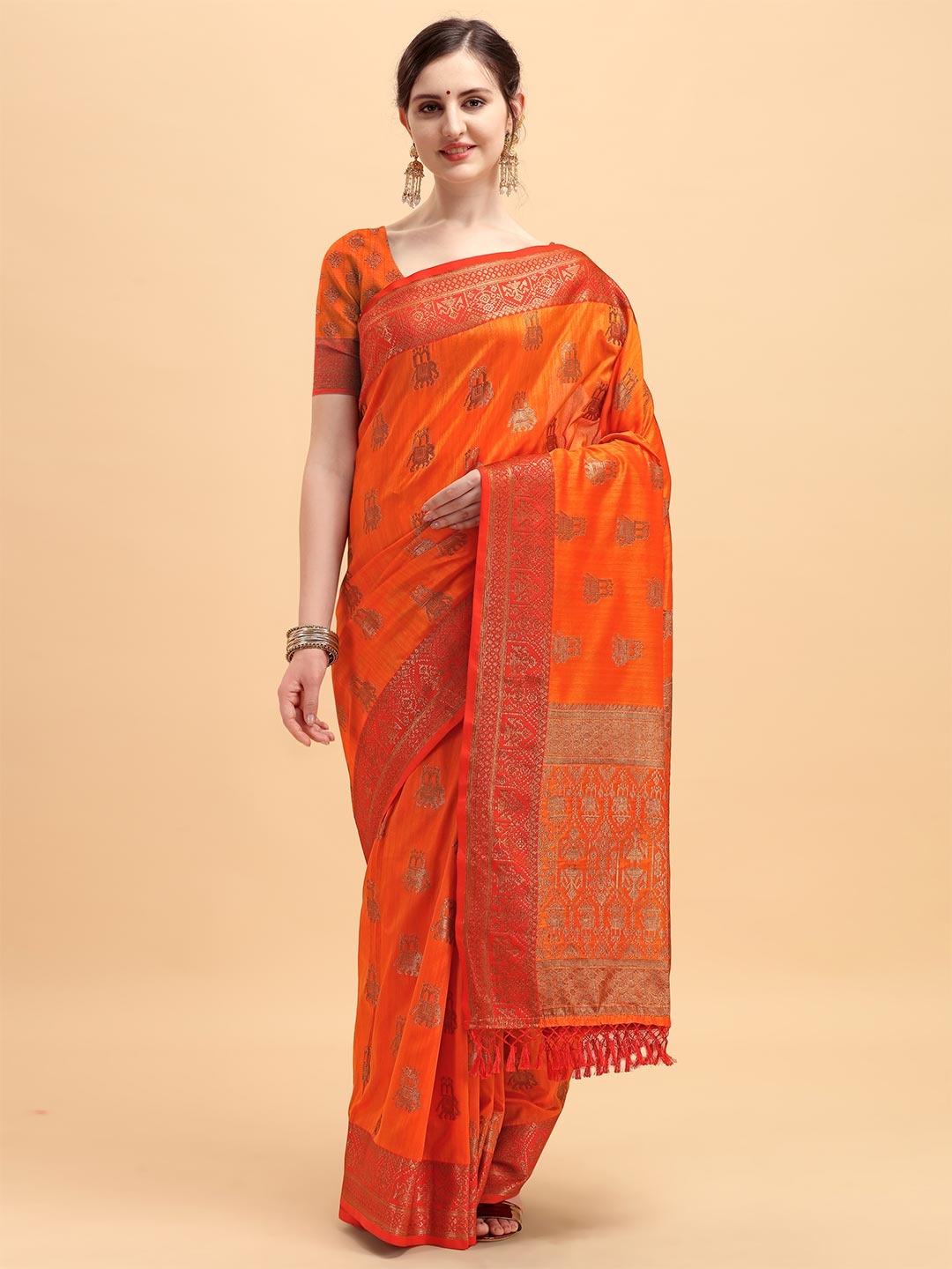 

VISHNU WEAVES Ethnic Motifs Woven Design Zari Banarasi Saree, Magenta