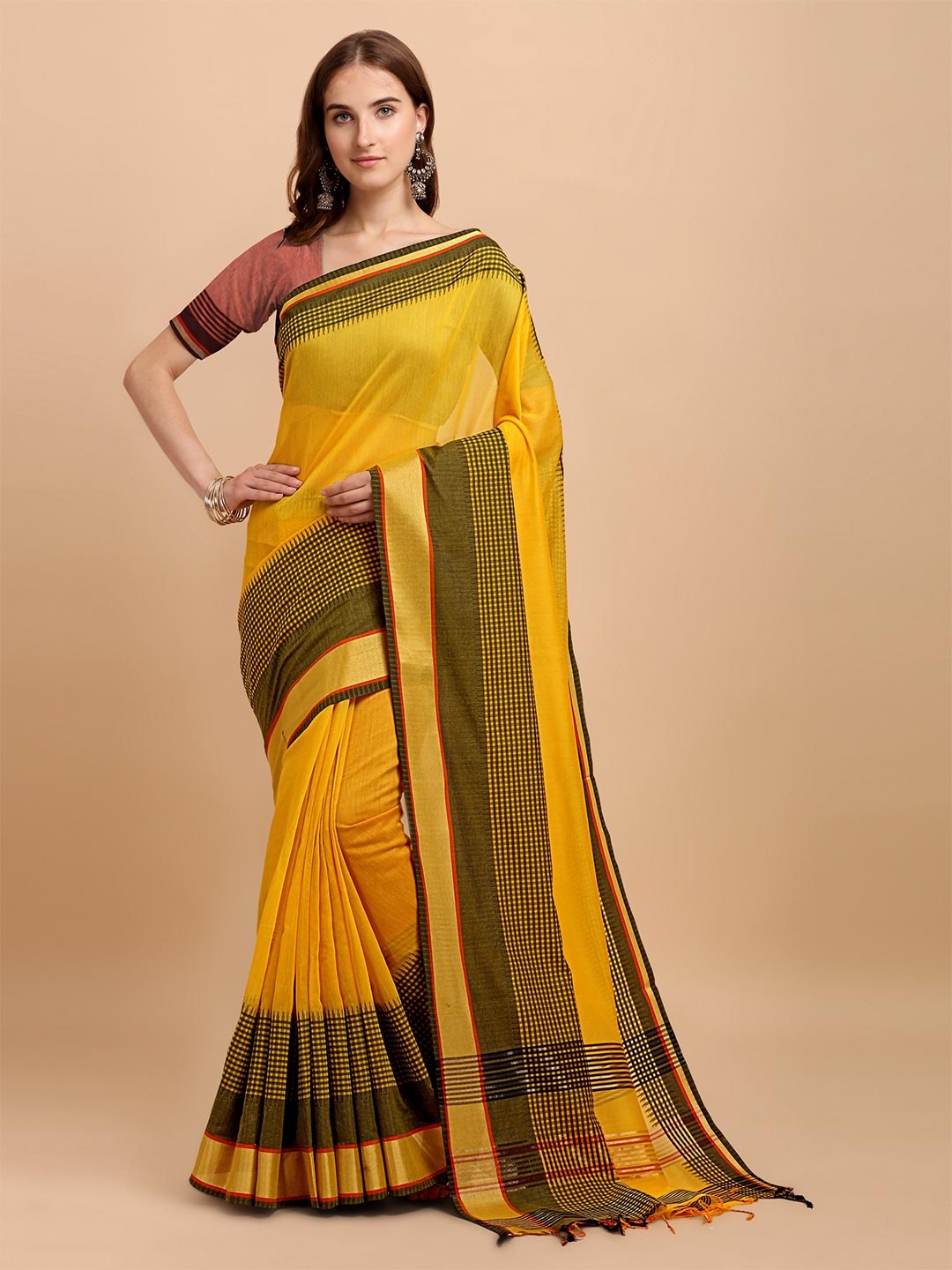 

VISHNU WEAVES Floral Printed Chanderi Saree, Yellow