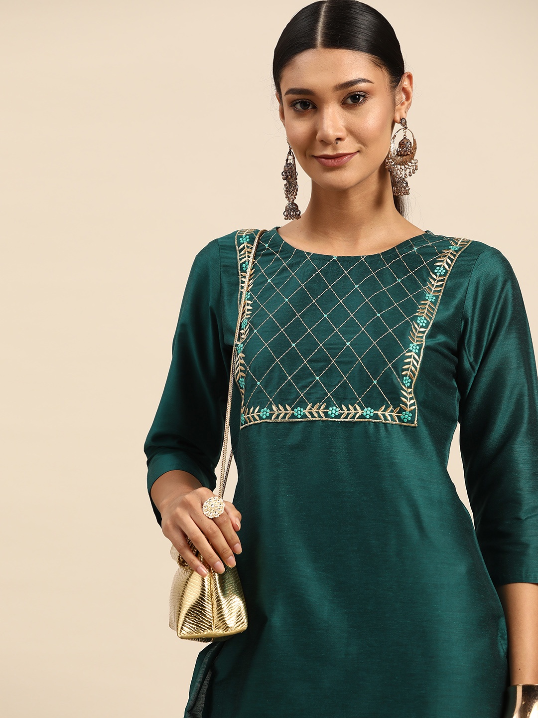 

Sangria Women Green Yoke Design Thread Work Kurta