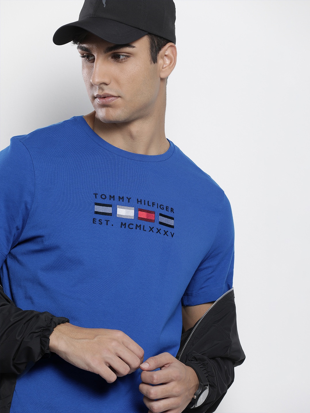 

Tommy Hilfiger Men Blue Brand Logo Embroidered Pure Cotton T-shirt