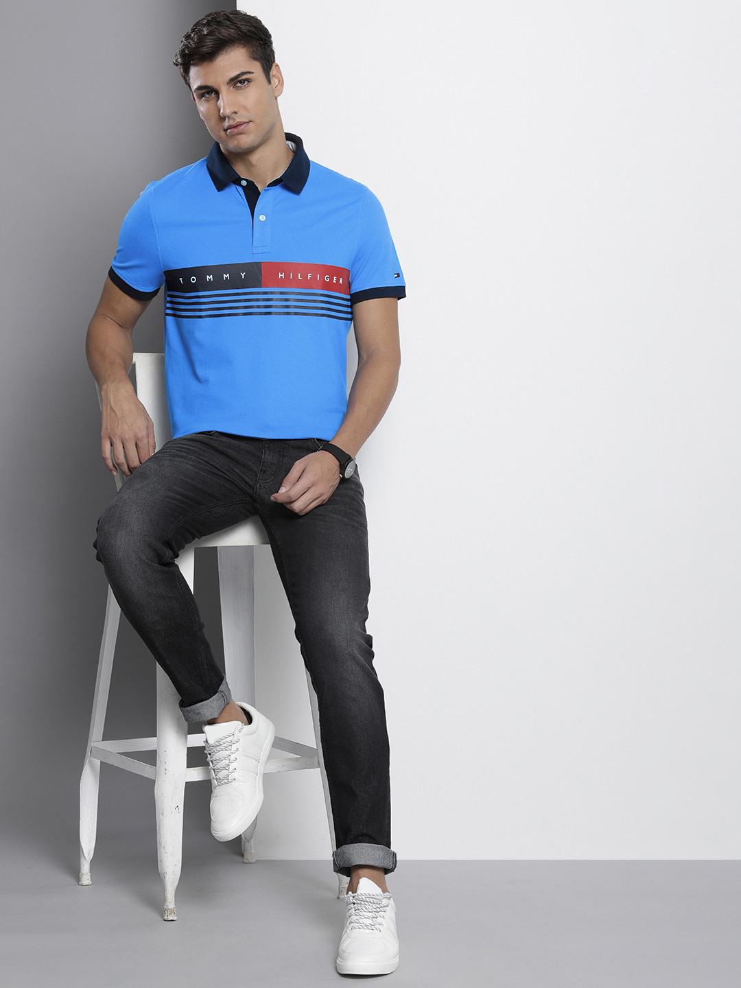 

Tommy Hilfiger Men Blue Brand Logo Striped Polo Collar T-shirt