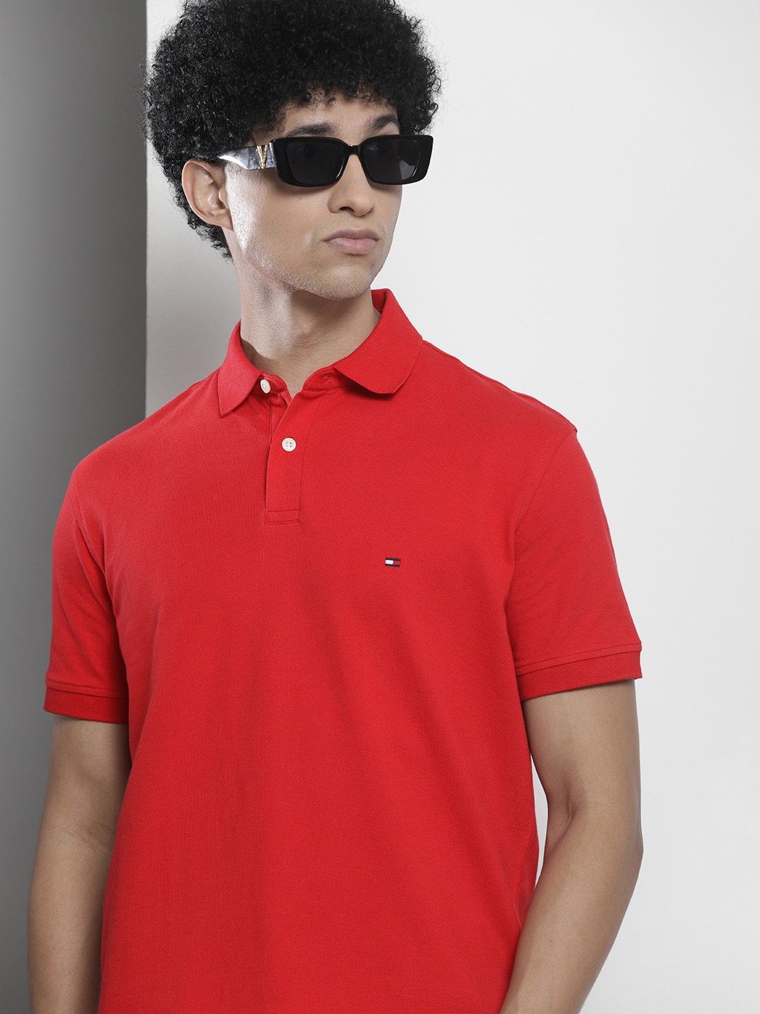 

Tommy Hilfiger Men Red Brand Logo Embroidered Polo Collar T-shirt