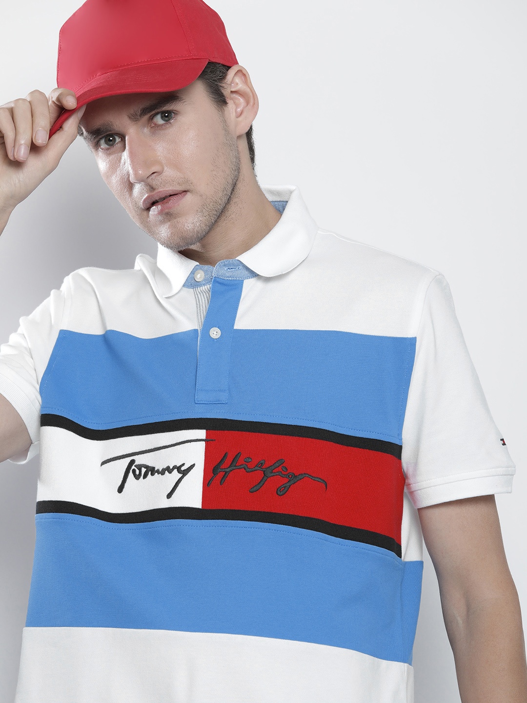 

Tommy Hilfiger Men White & Blue Brand Logo Colourblocked Polo Collar T-shirt