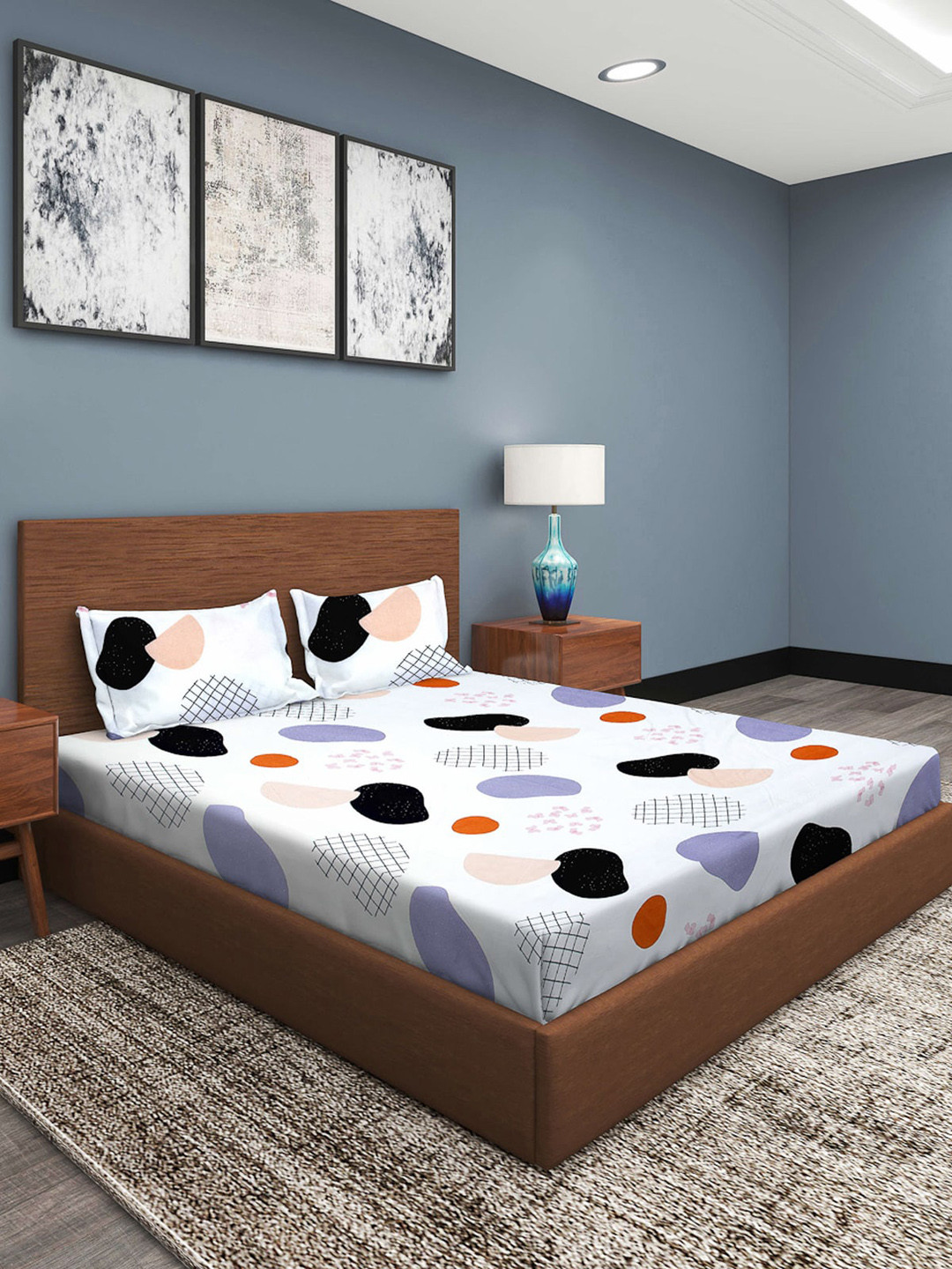 

ROMEE White & Black 186 TC Microfiber Queen Bedsheet with 2 Pillow Covers