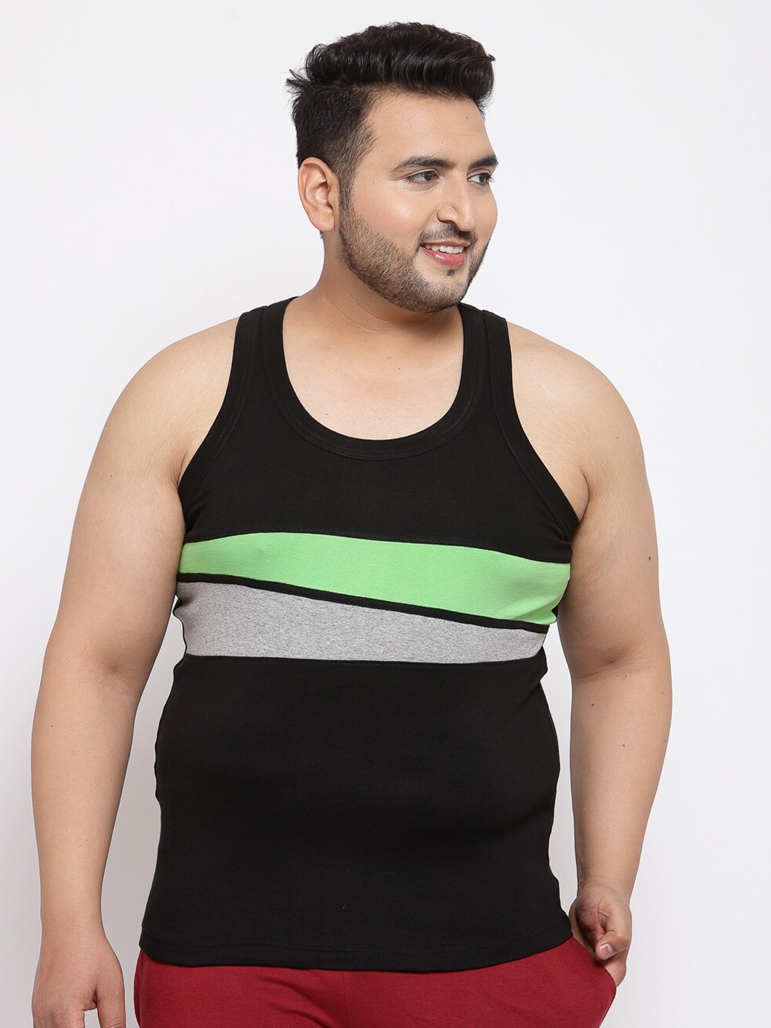 

plusS Men Black Colourblocked Pure Cotton Plus Size T-shirt
