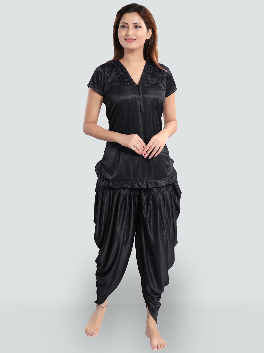 

Romaisa Women Black Night suit