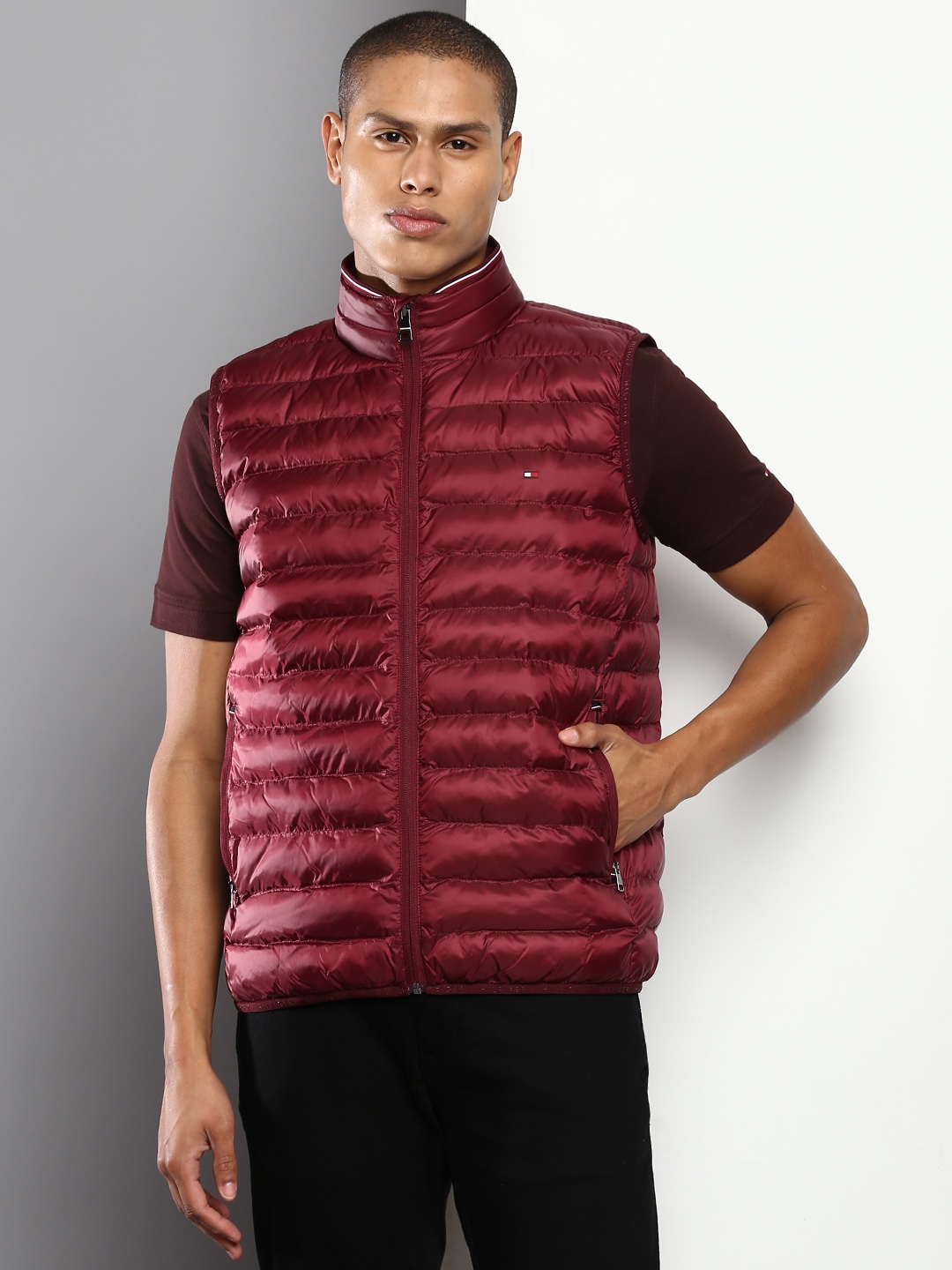 

Tommy Hilfiger Men Puffer Jacket, Burgundy