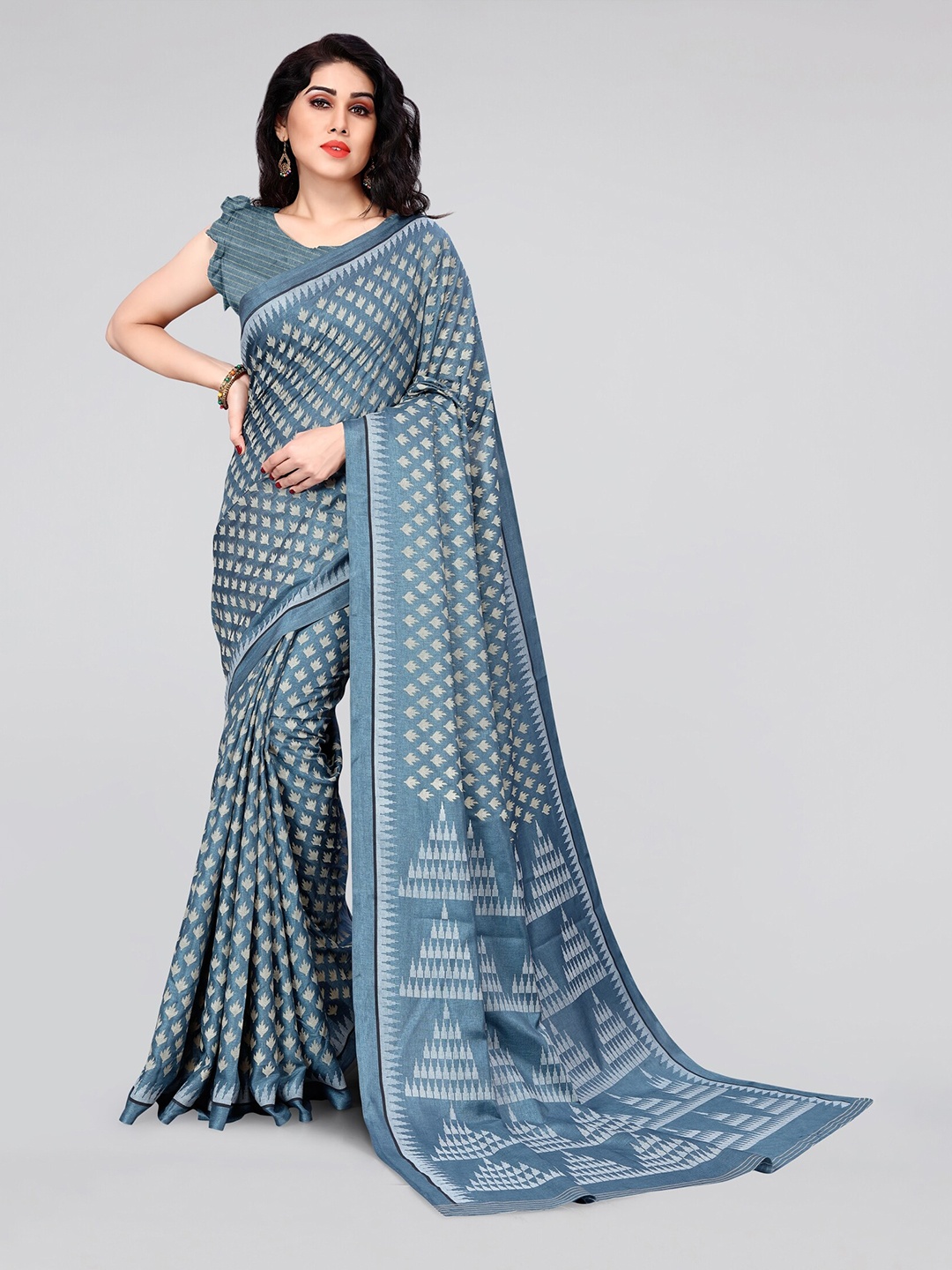 

MIRCHI FASHION Blue & White Silk Blend Saree