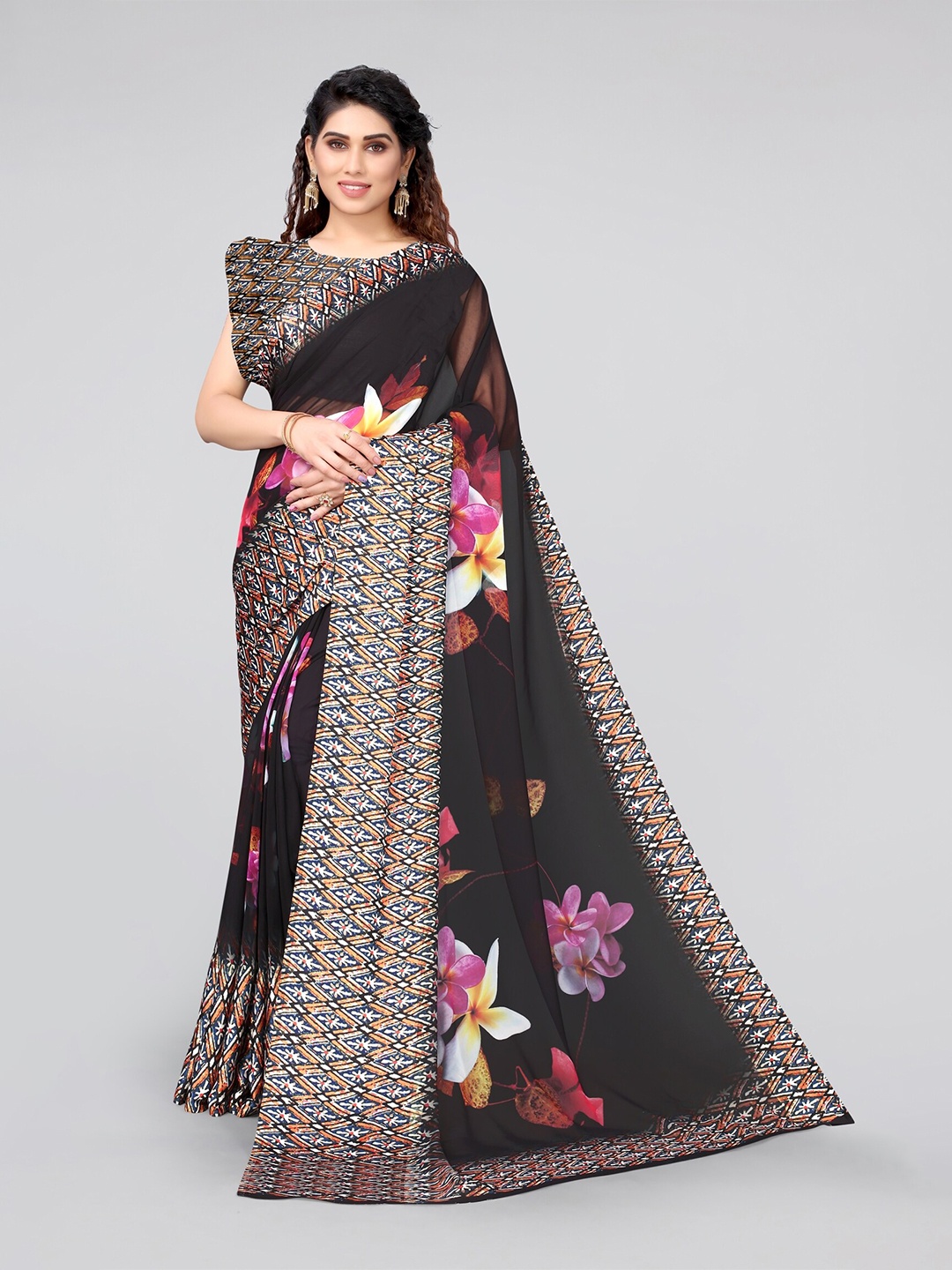

MIRCHI FASHION Women Black & Pink Floral Saree