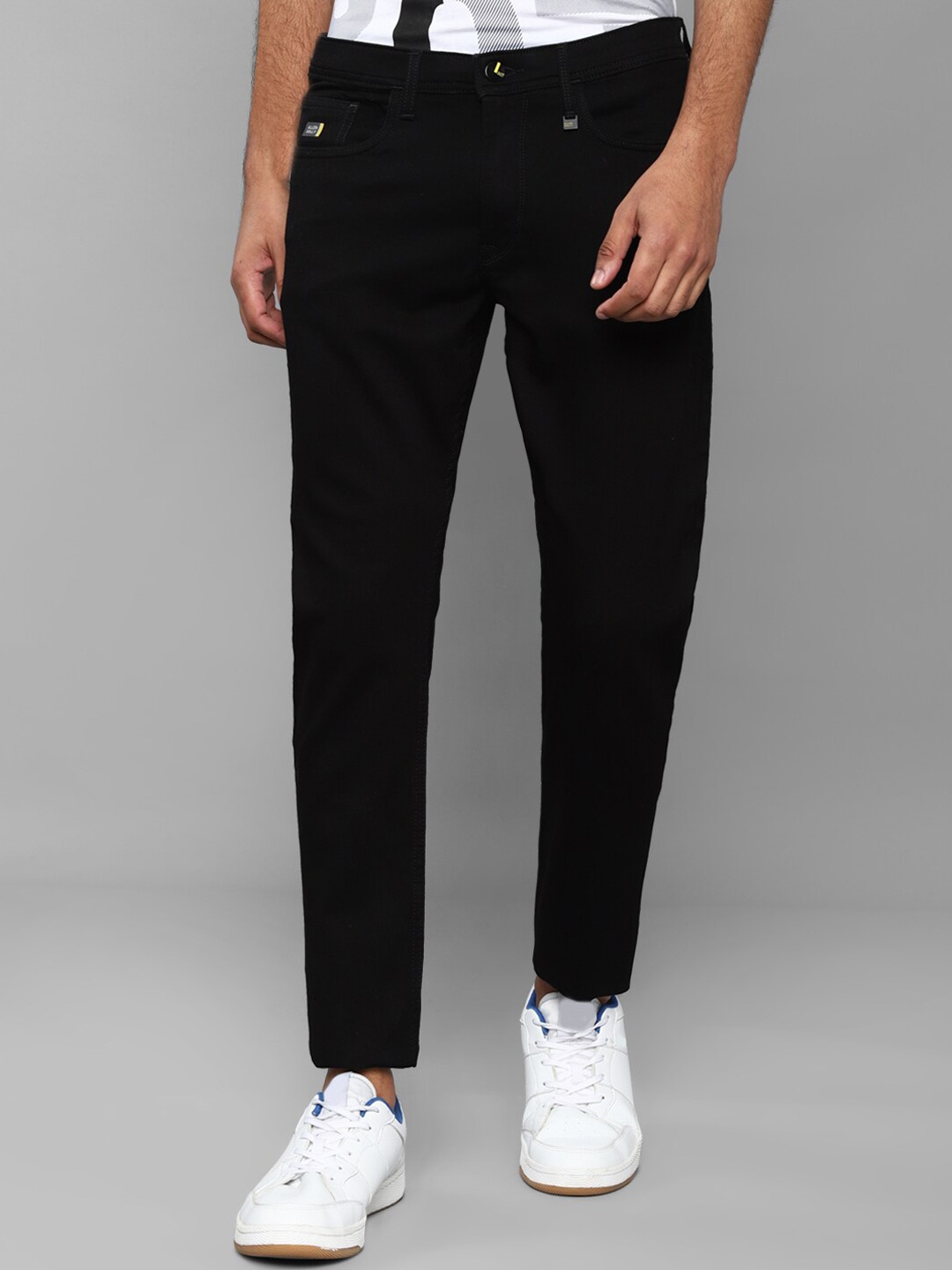 

Allen Solly Men Black Slim Fit Jeans