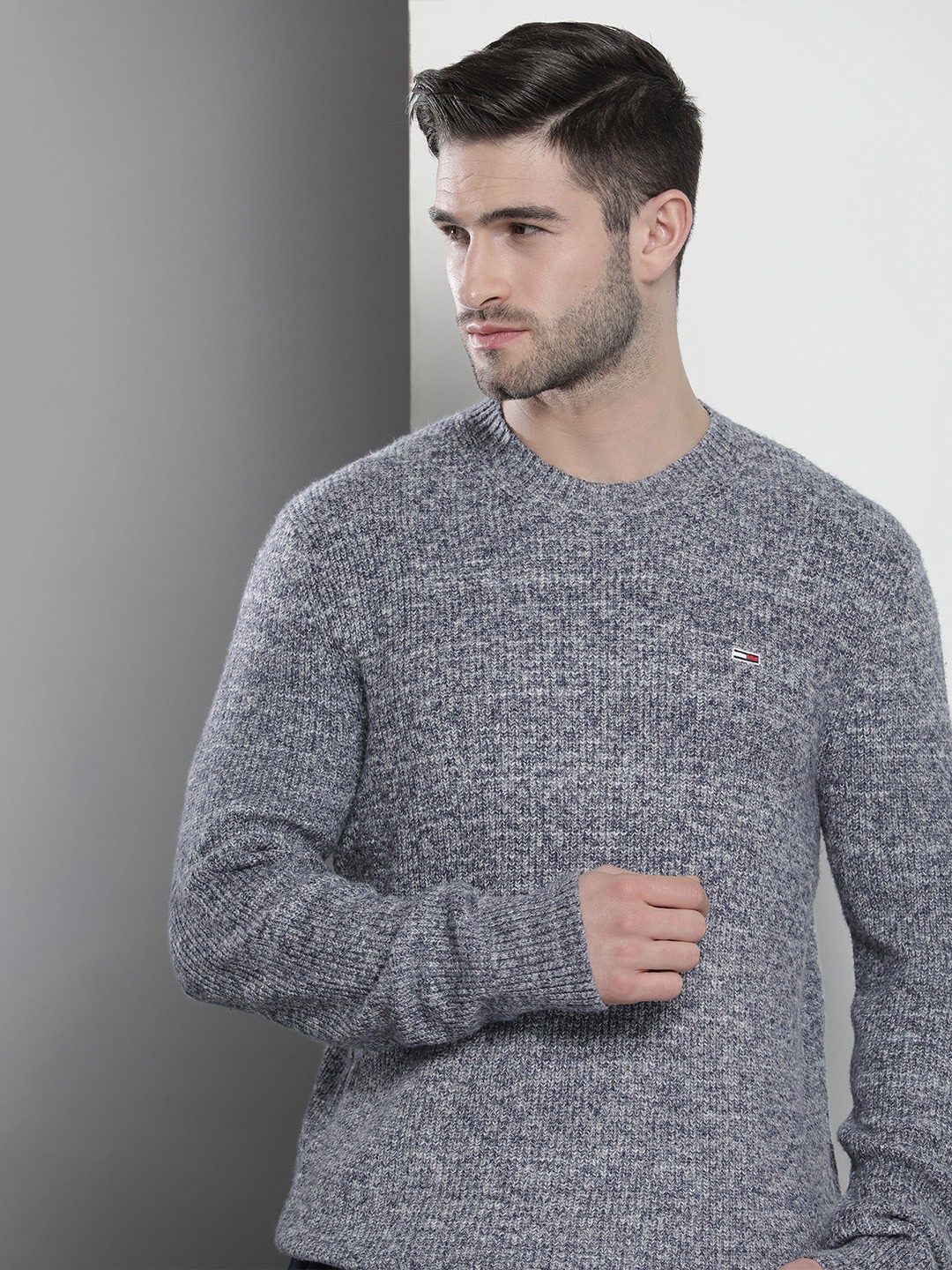 

Tommy Hilfiger Men Navy Blue & Grey Solid Pullover