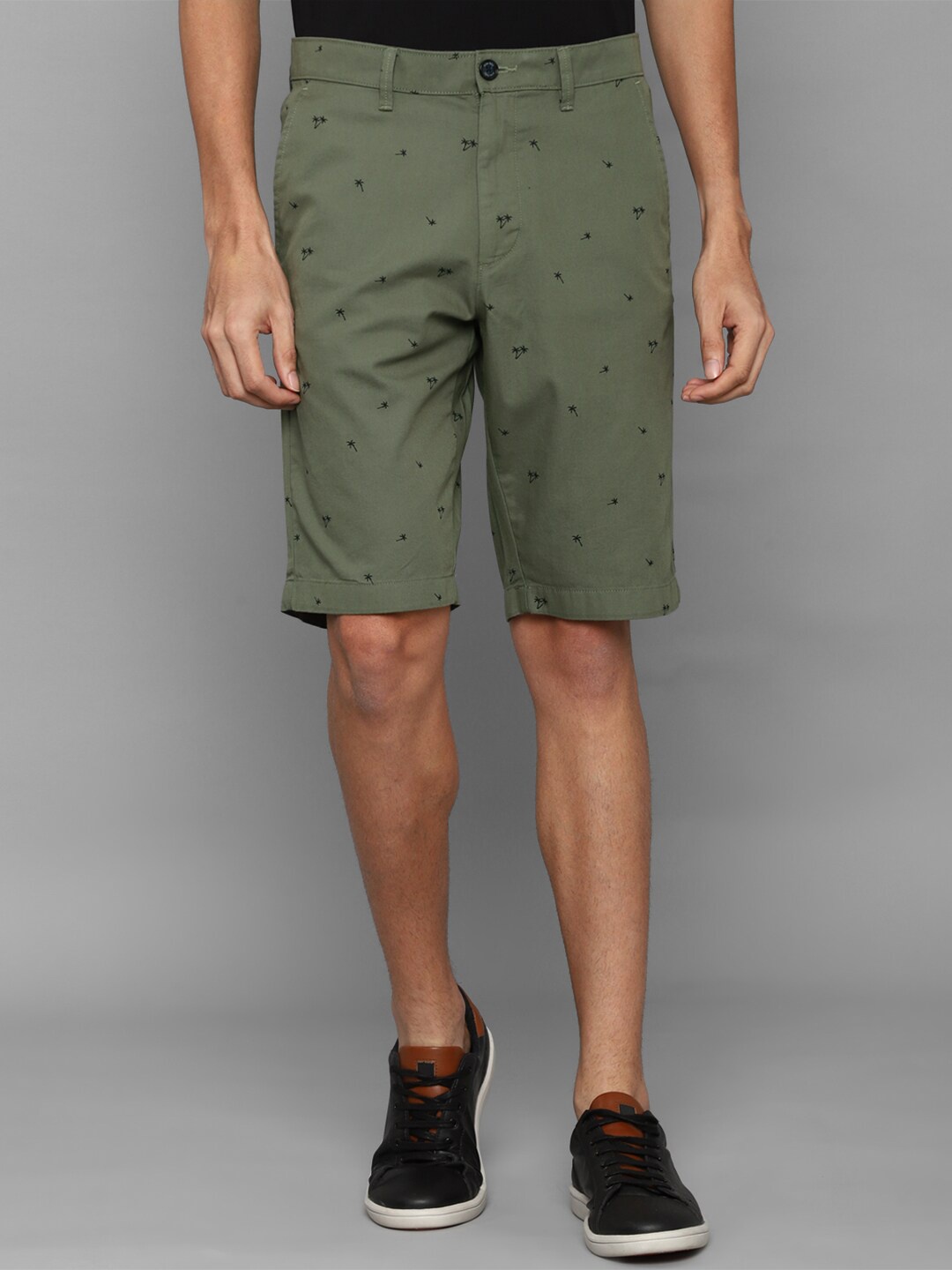

Allen Solly Men Olive Green Printed Slim Fit Shorts
