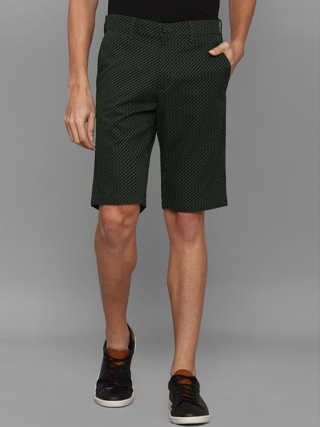 

Allen Solly Men Grey Printed Slim Fit Shorts