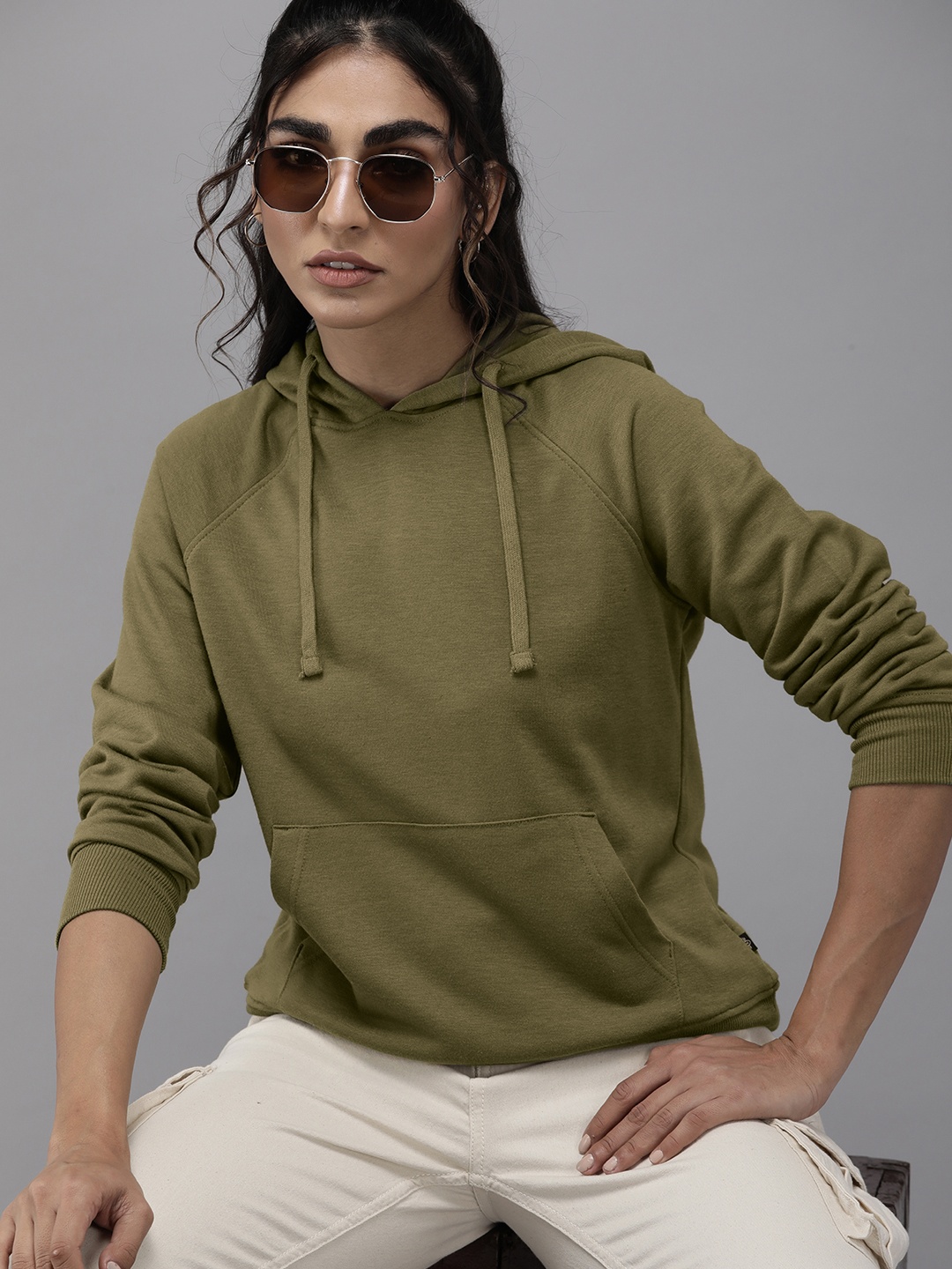 

The Roadster Lifestyle Co. Women Solid Hooded Pullover Sweatshirt, Olive
