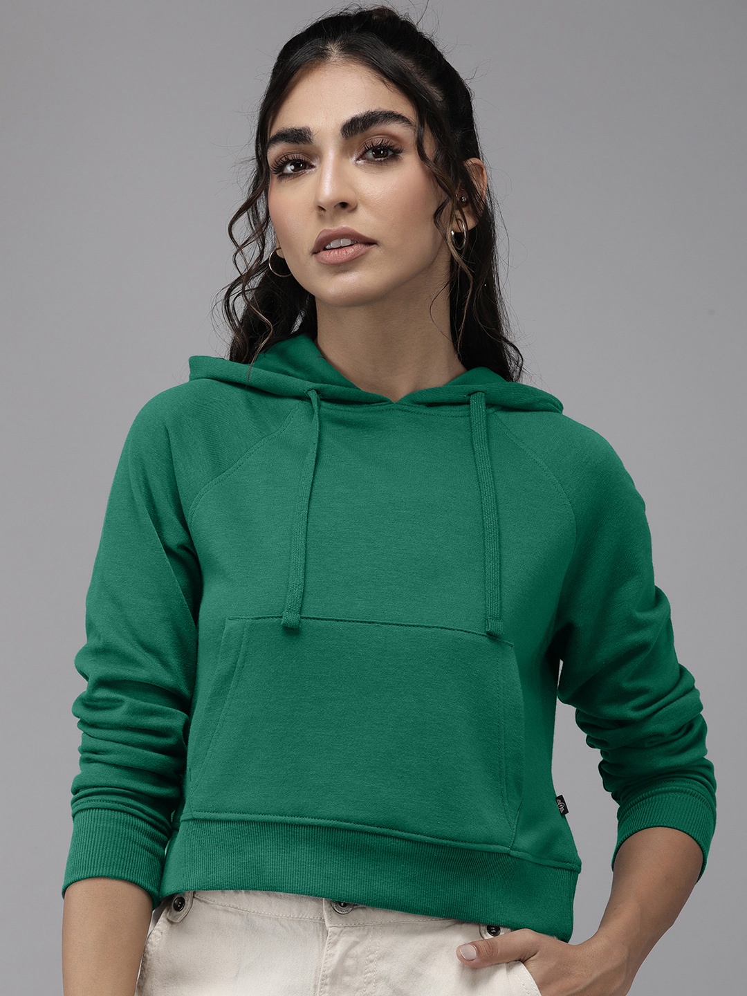 

The Roadster Lifestyle Co. Women Solid Hooded Crop Sweatshirt, Teal