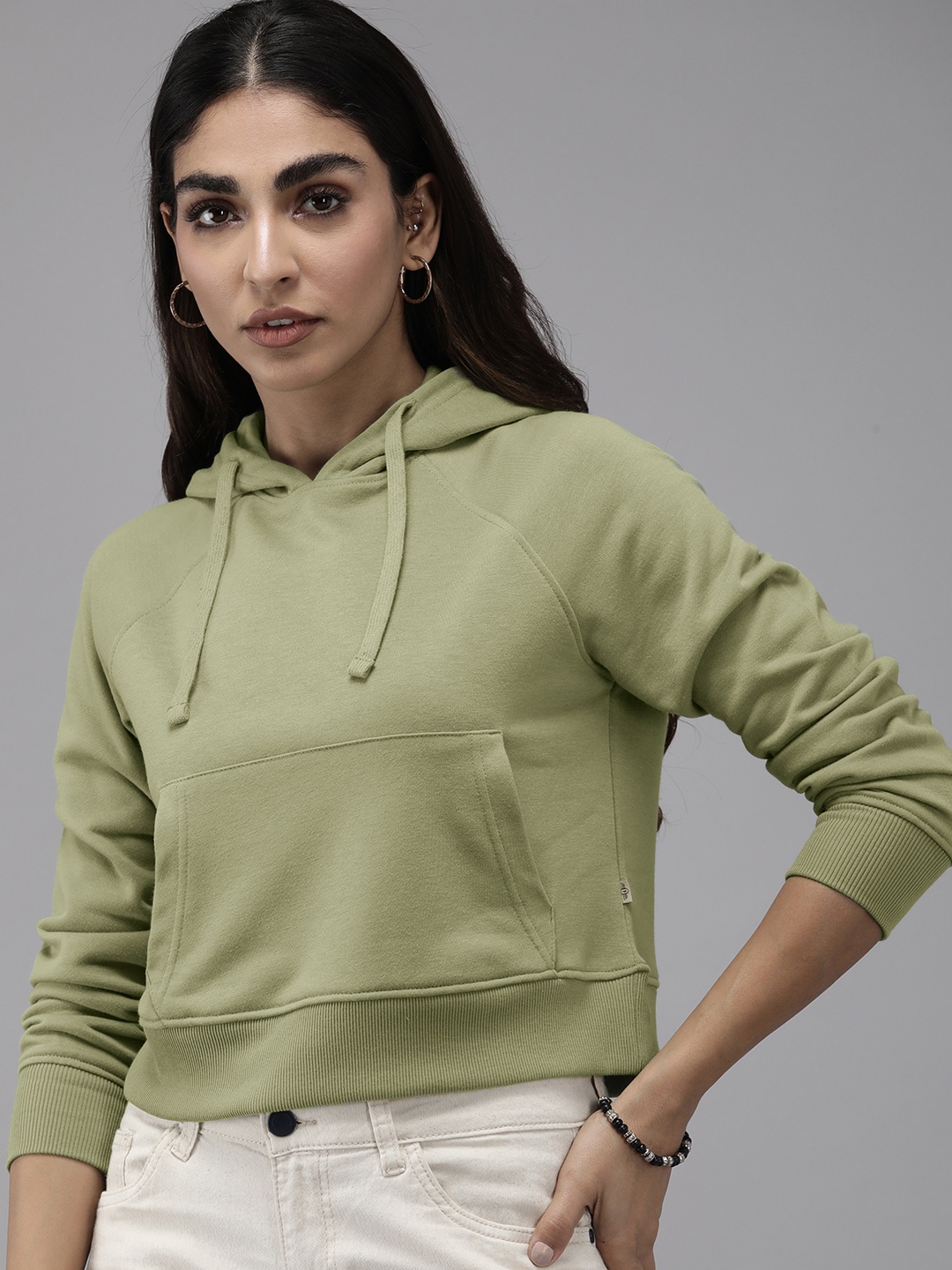 

The Roadster Lifestyle Co. Women Solid Hooded Crop Sweatshirt, Olive
