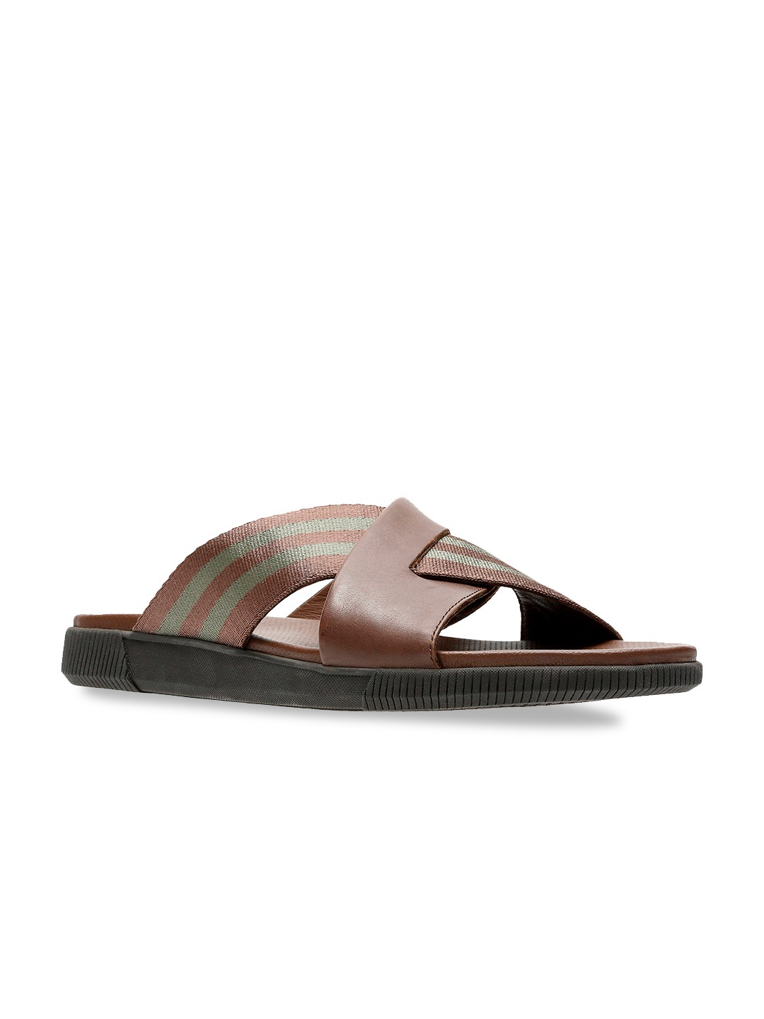 

Clarks Men Brown Leather Comfort Sandals