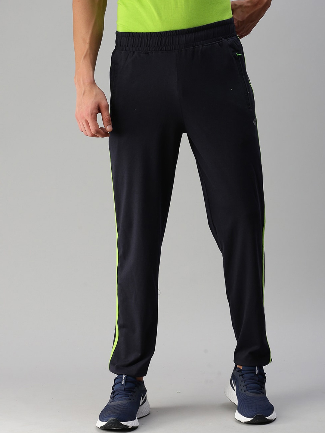 

ONN Men Navy-Blue Solid Cotton Track Pant