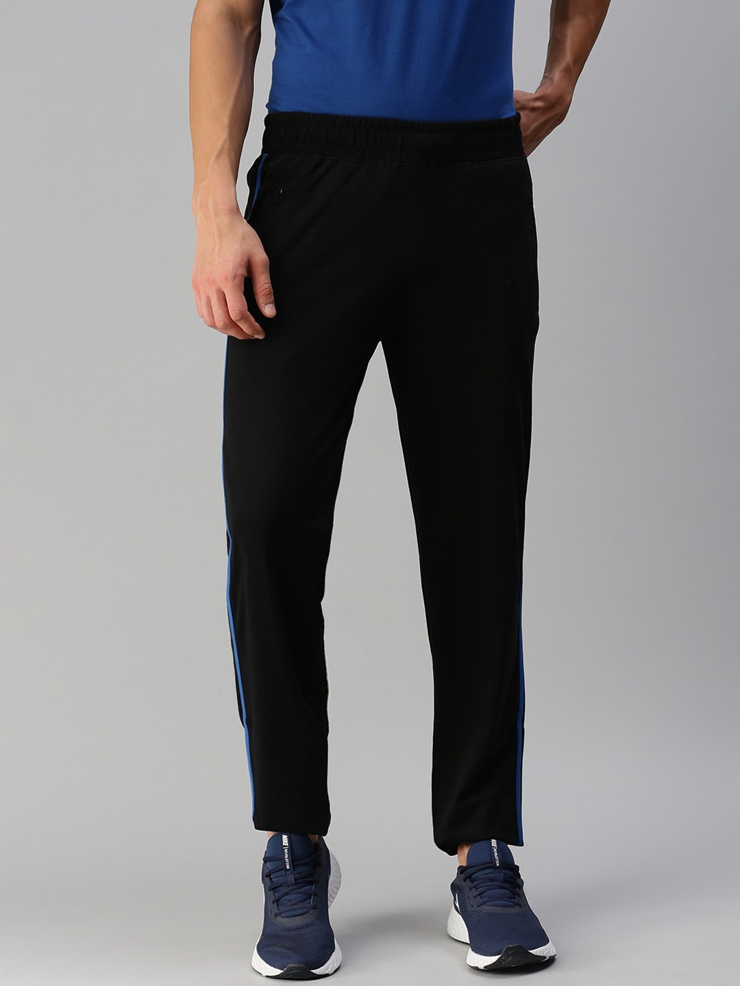 

ONN Men Black Regular Fit Solid Cotton Track Pant